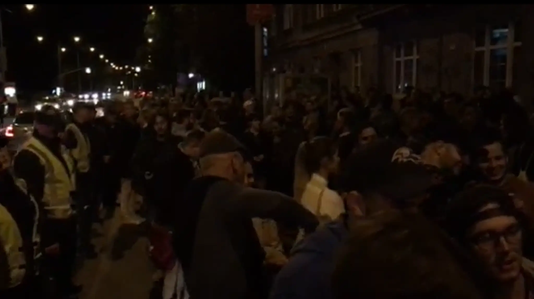 Protest pred domom starostu Starého Mesta Radoslava Števčíka