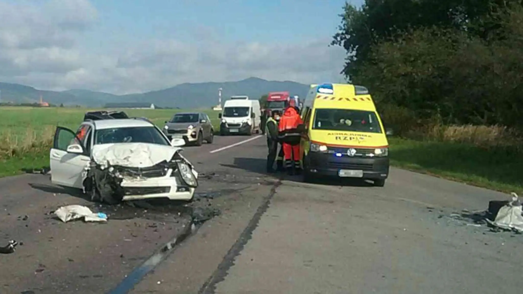 Vážna nehoda pri Pravenci.