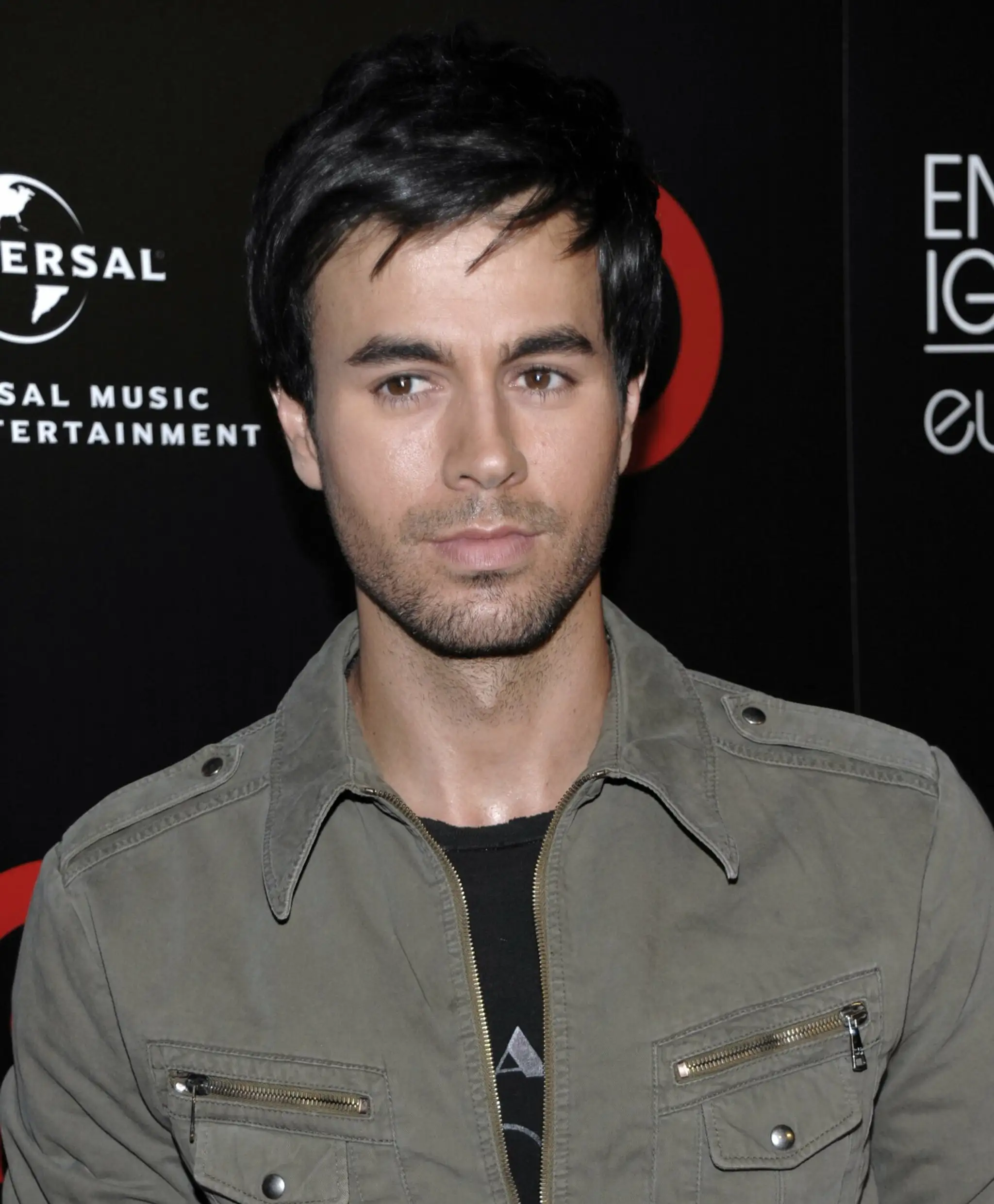 Enrique_Iglesias-0937047057765149334248628.jpg
