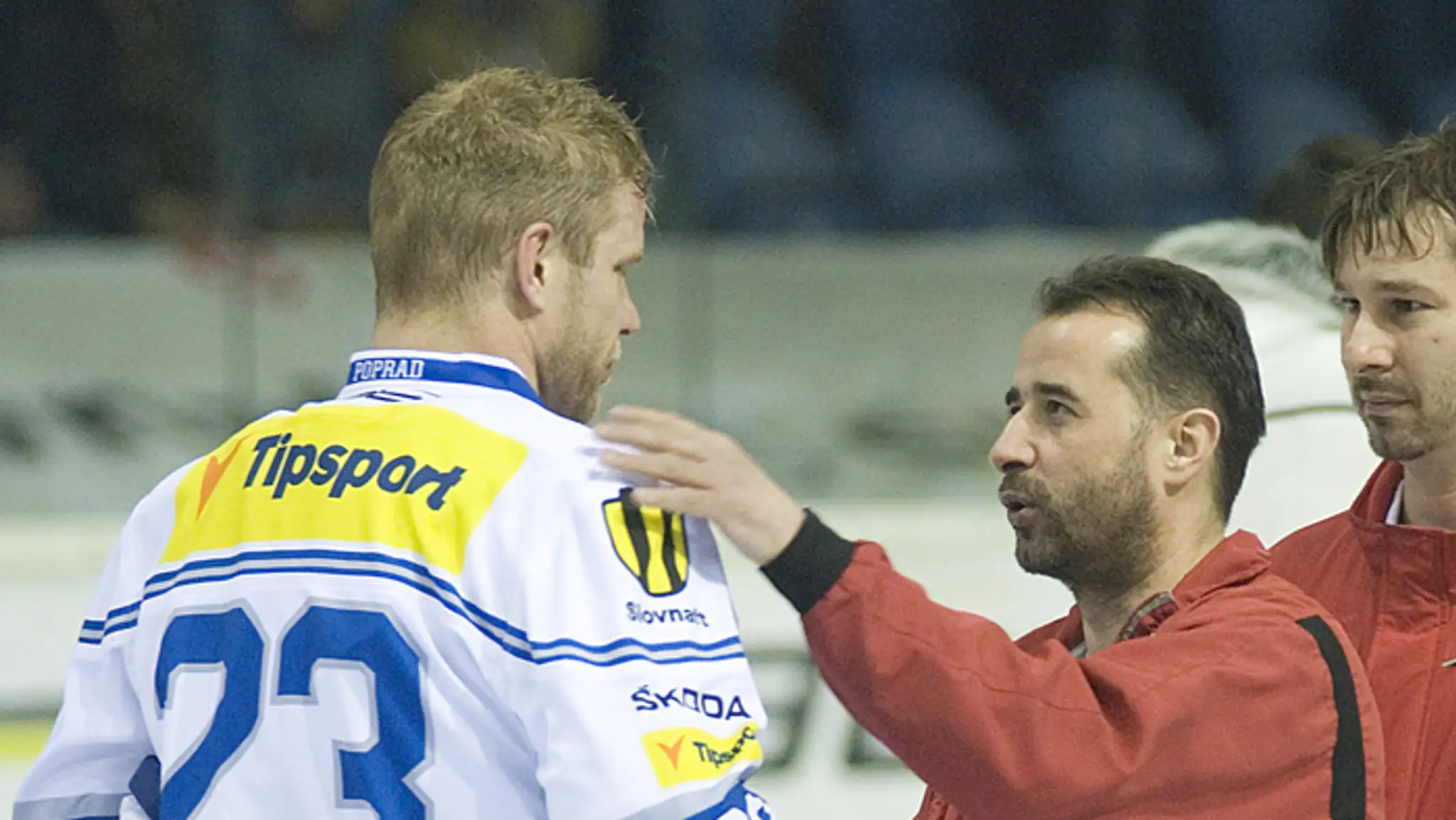 Tréner Zvolena Josef Turek a útočník Popradu Ľuboš Bartečko, ktorý postúpil do semifinále extraligy.