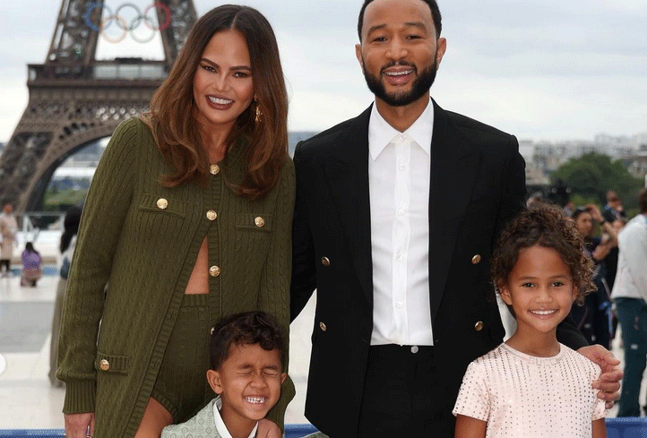 Chrissy Teigen a John Legend s deťmi