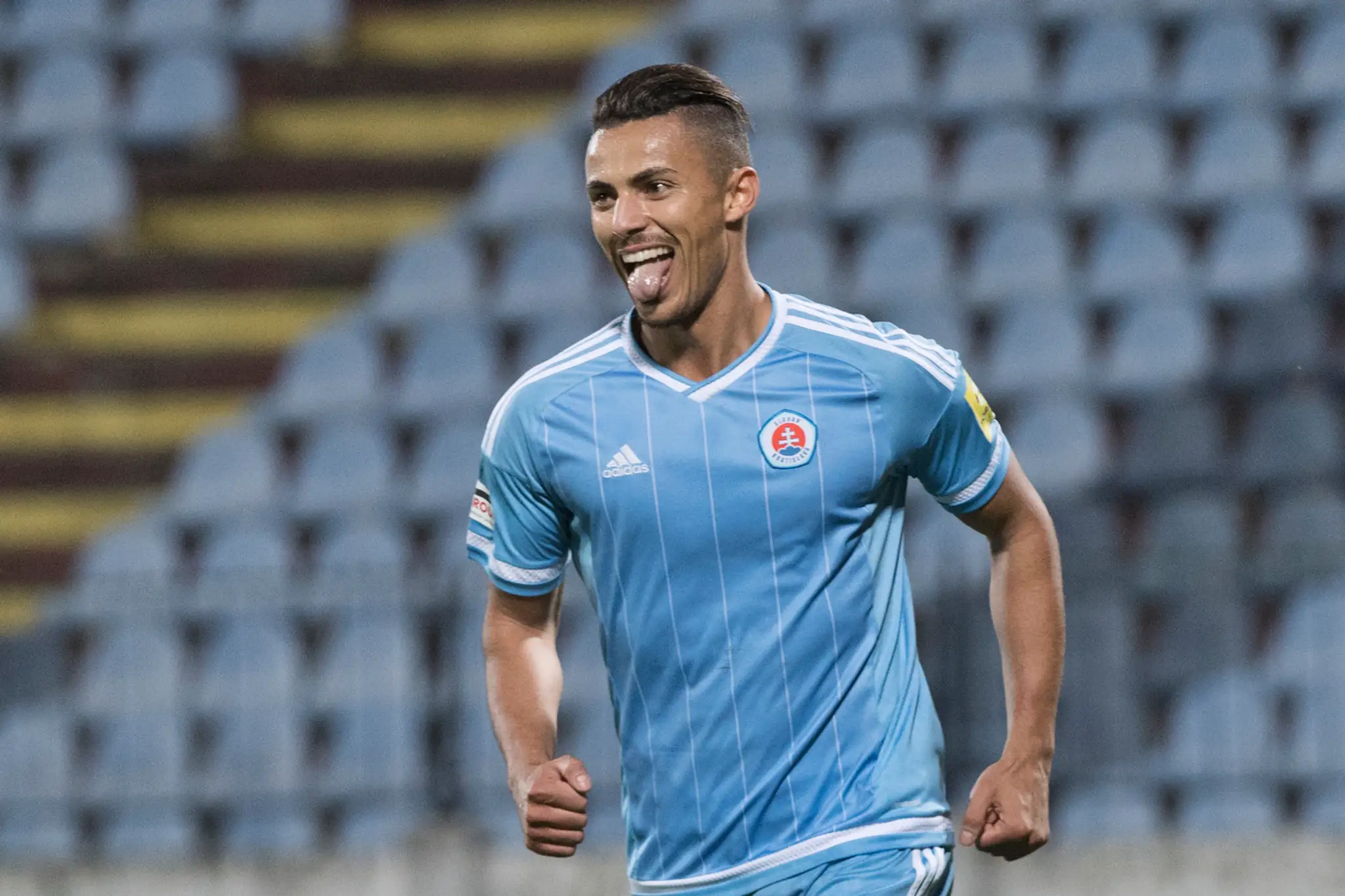 Na snímke Moha (Slovan) po strelení druhého gólu.