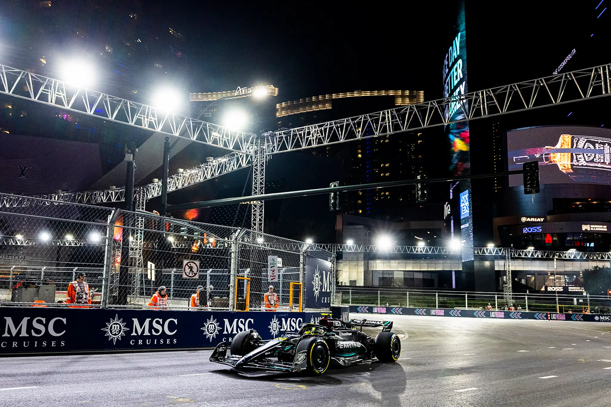 Lewis Hamilton na Mercedese.