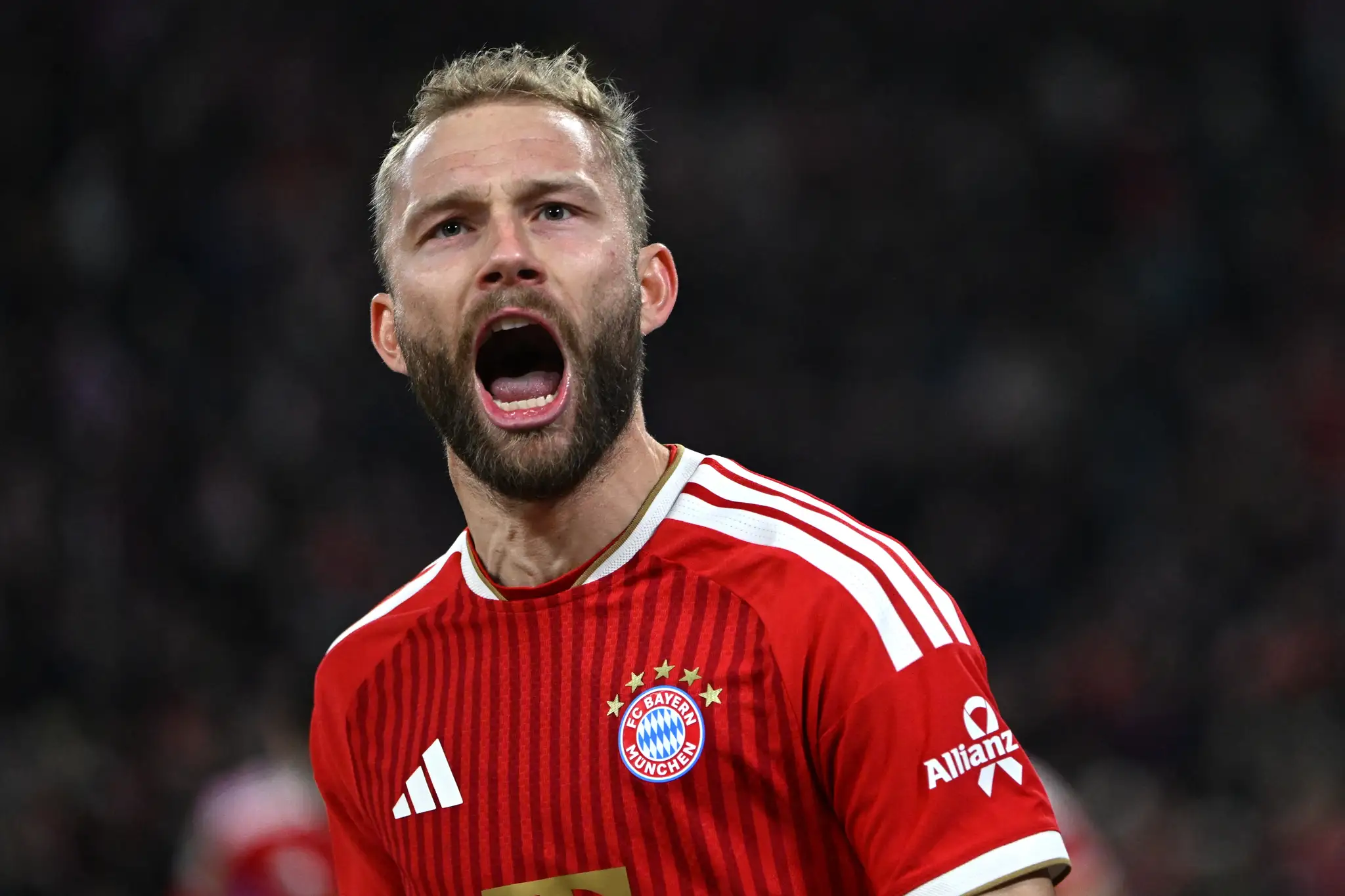 Bayern naďalej na tróne