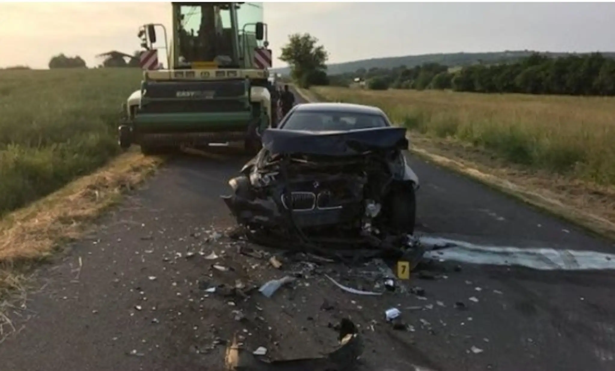 K tragickej dopravnej nehode došlo pri obce Hontianske Trsťany.