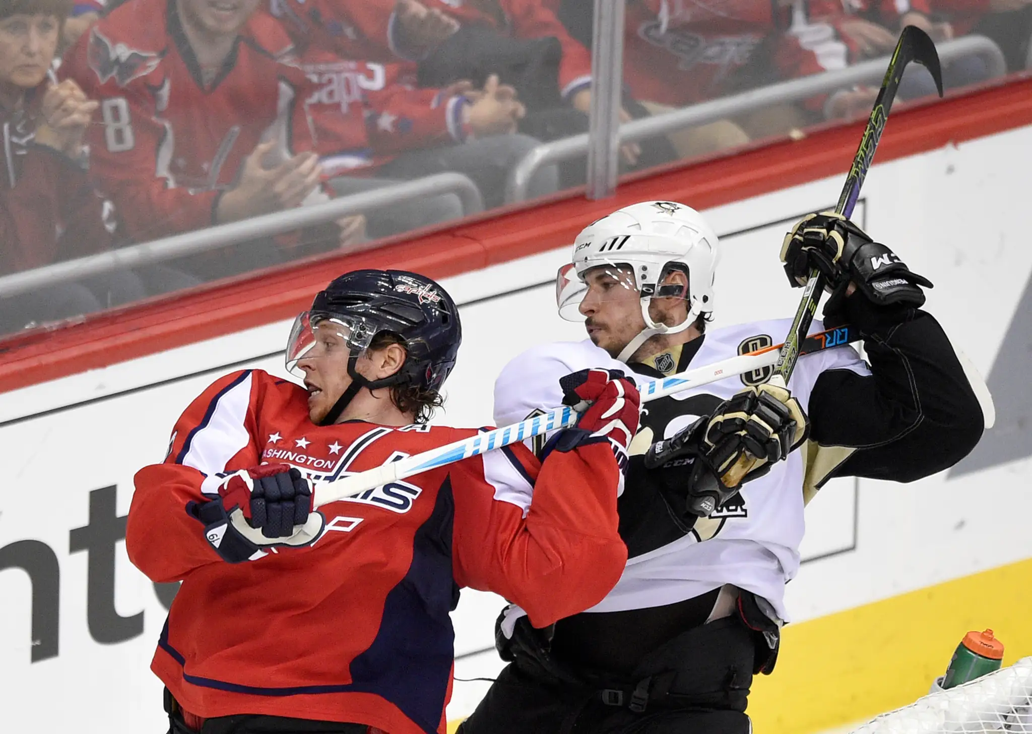 Sidney Crosby a Nicklas Backstrom.