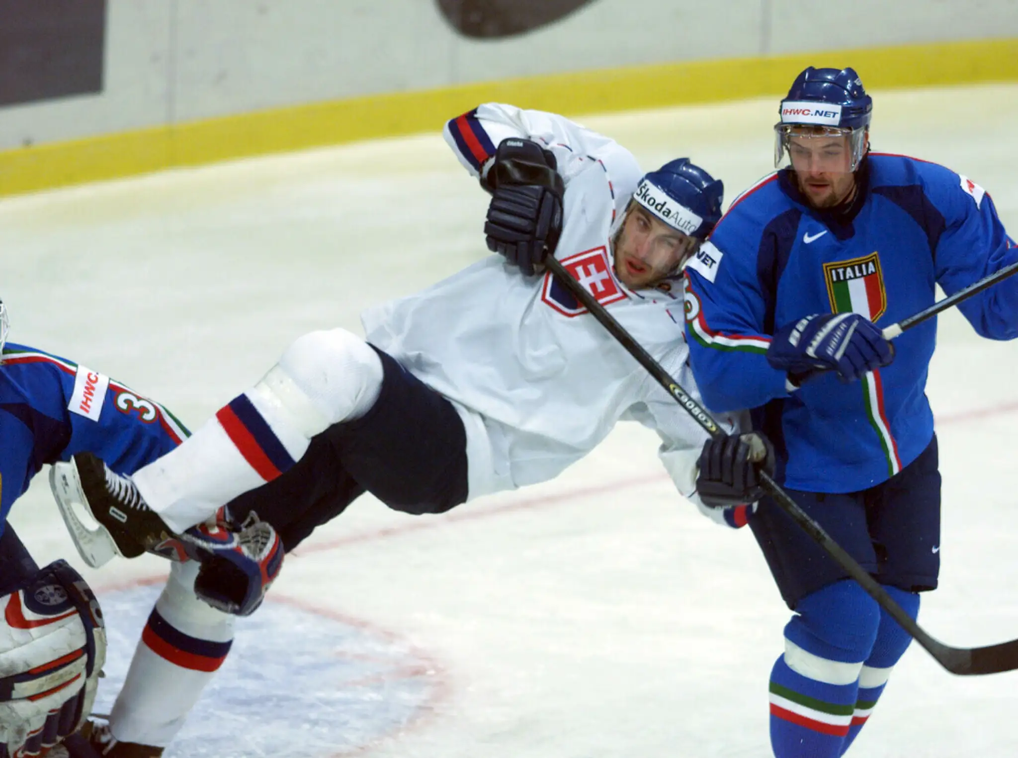 Slovenskí fanúšikovia počas finále MS 2000 proti Česku.