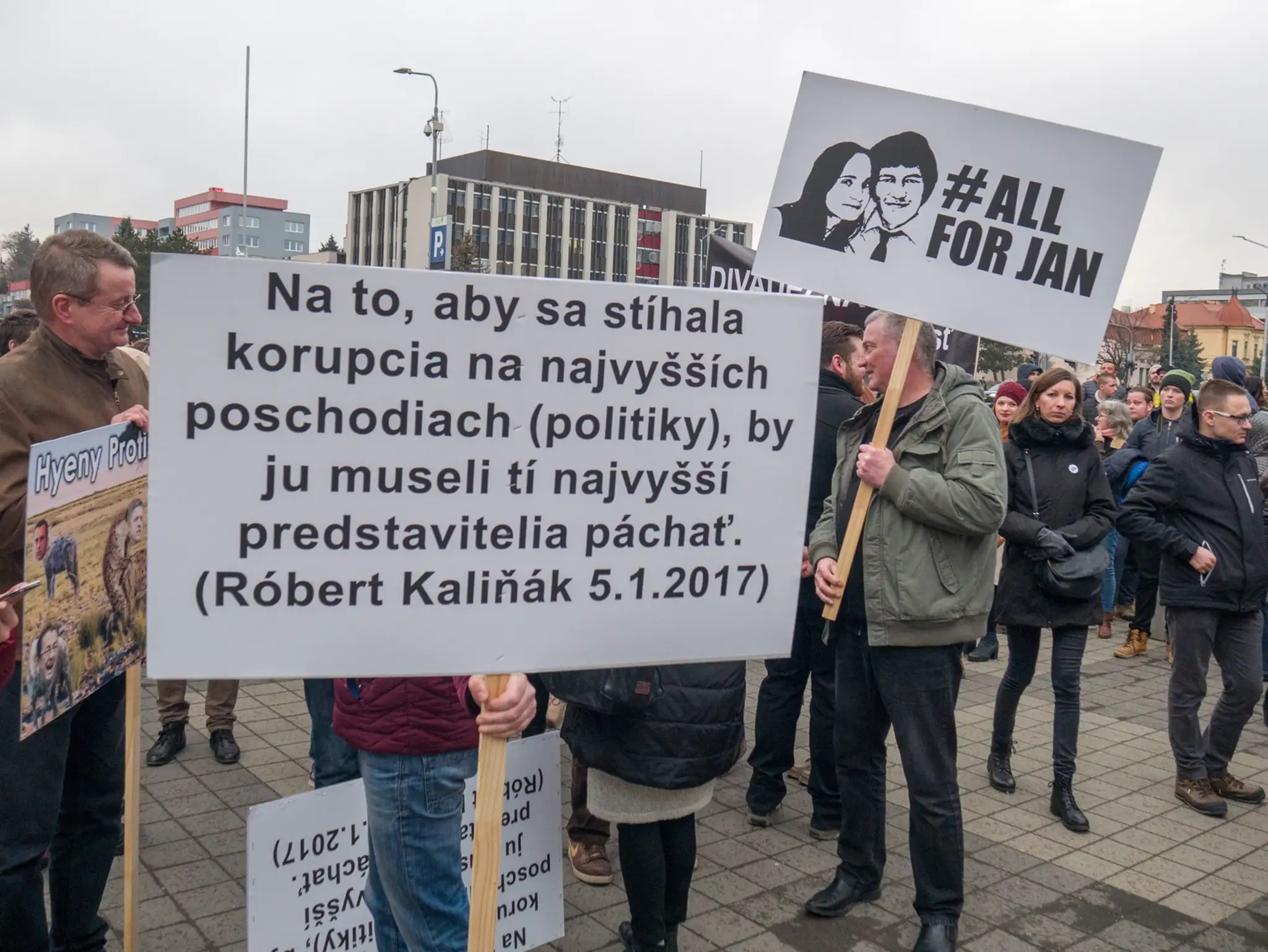 Na snímke účastníci zhromaždenia v Nitre.