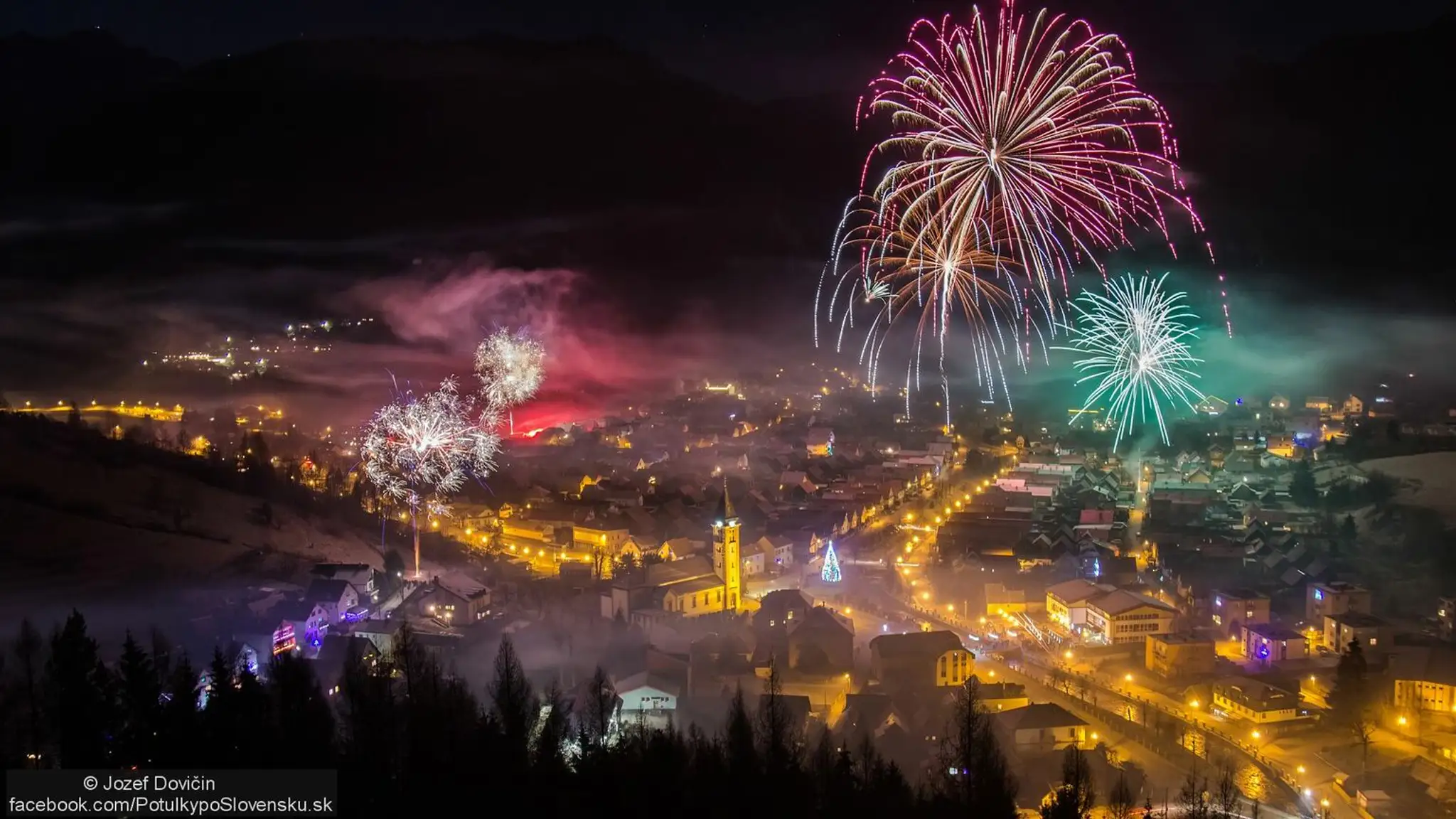Nádherné fotografie ohňostroja v Terchovej
