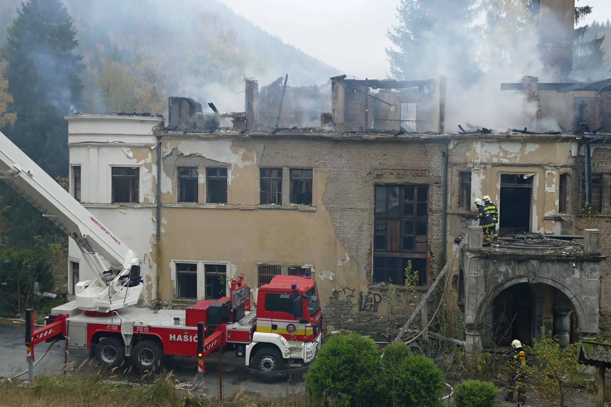 Kaštieľ v Kunerade zhorel.
