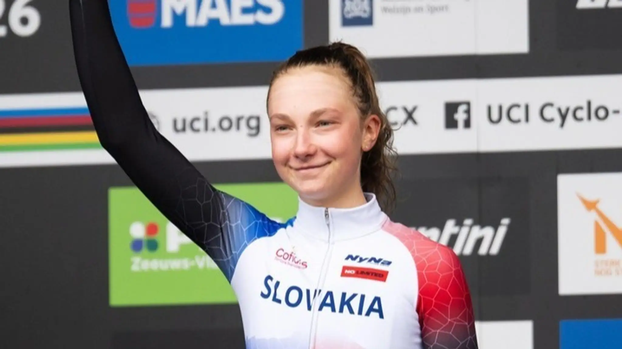 Viktória Chladoňová