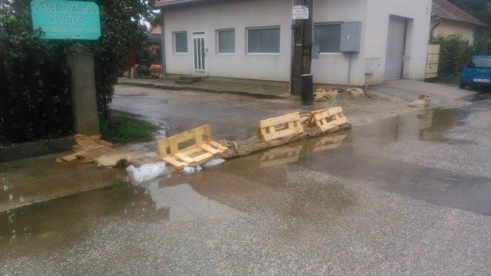 Protizáplavové zábrany učiteľov z Nitry