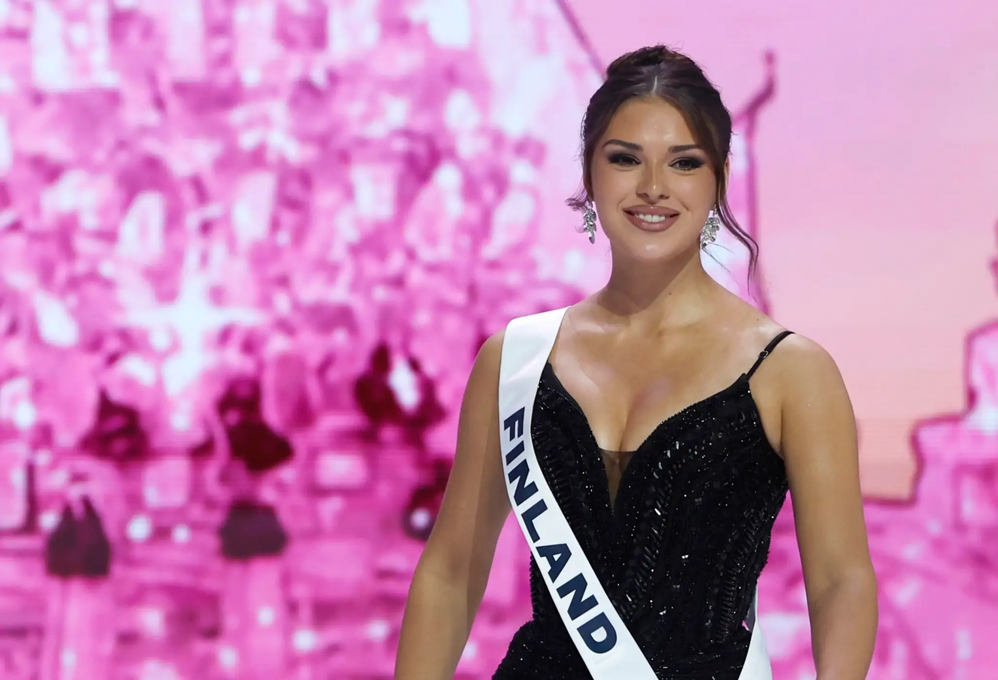 Fínska zástupkyňa na súťaži Miss Universe Sarah Dzafce.
