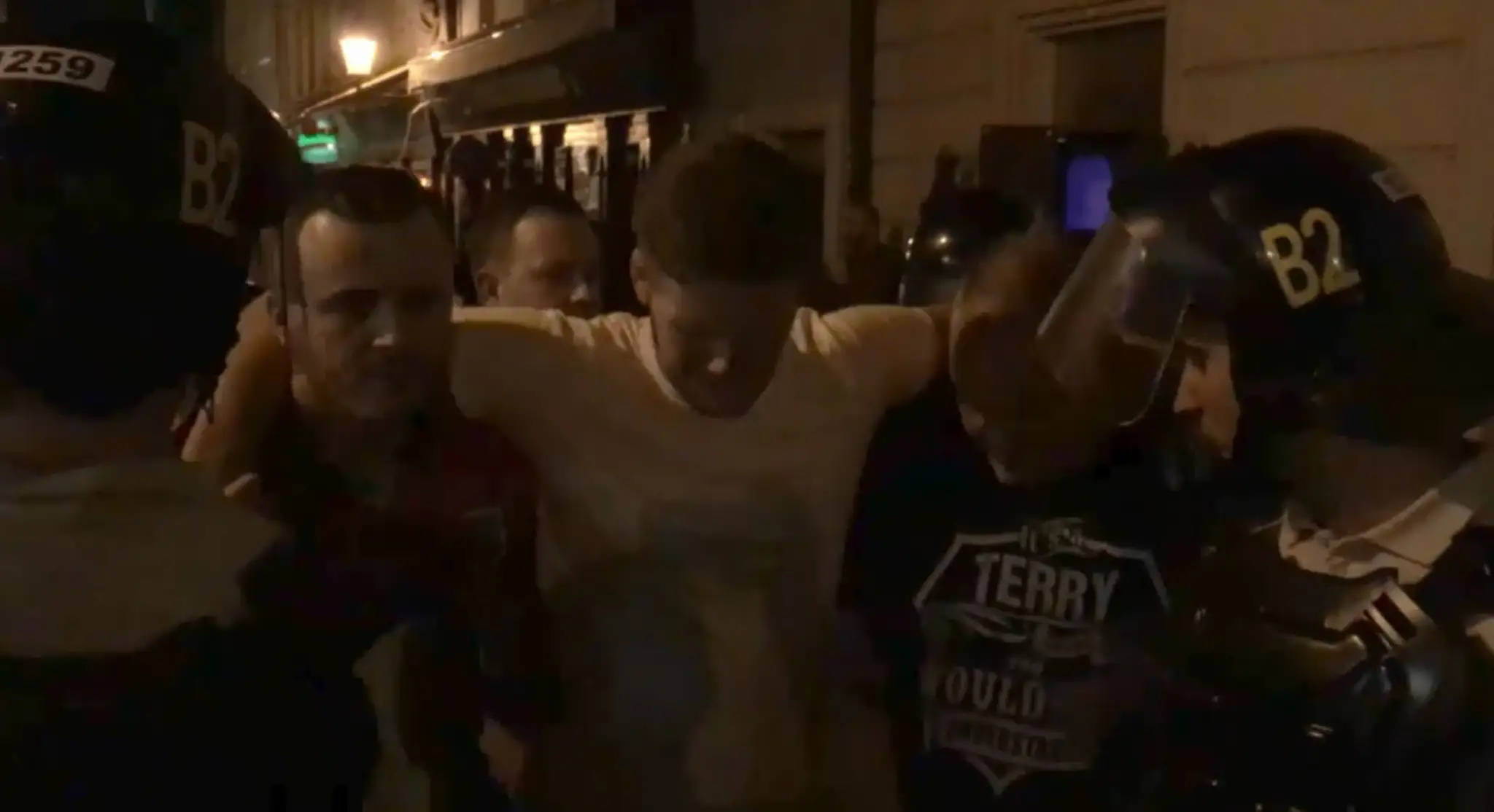 V Bratislave niekoľkokrát tiekla krv. Anglickí fanúšikovia boli ako odtrhnutí z reťaze