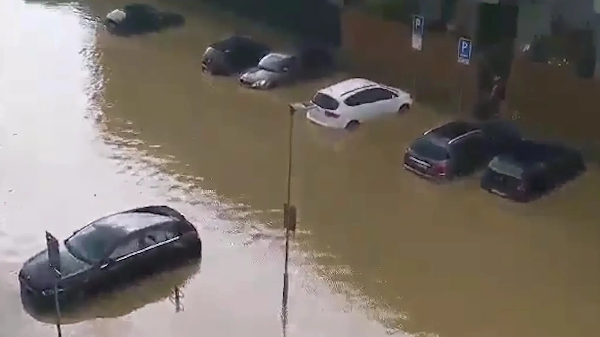 Podľa obžaloby podával klientom v seniorskom centre utišujúce lieky, ako sa mu zachcelo.