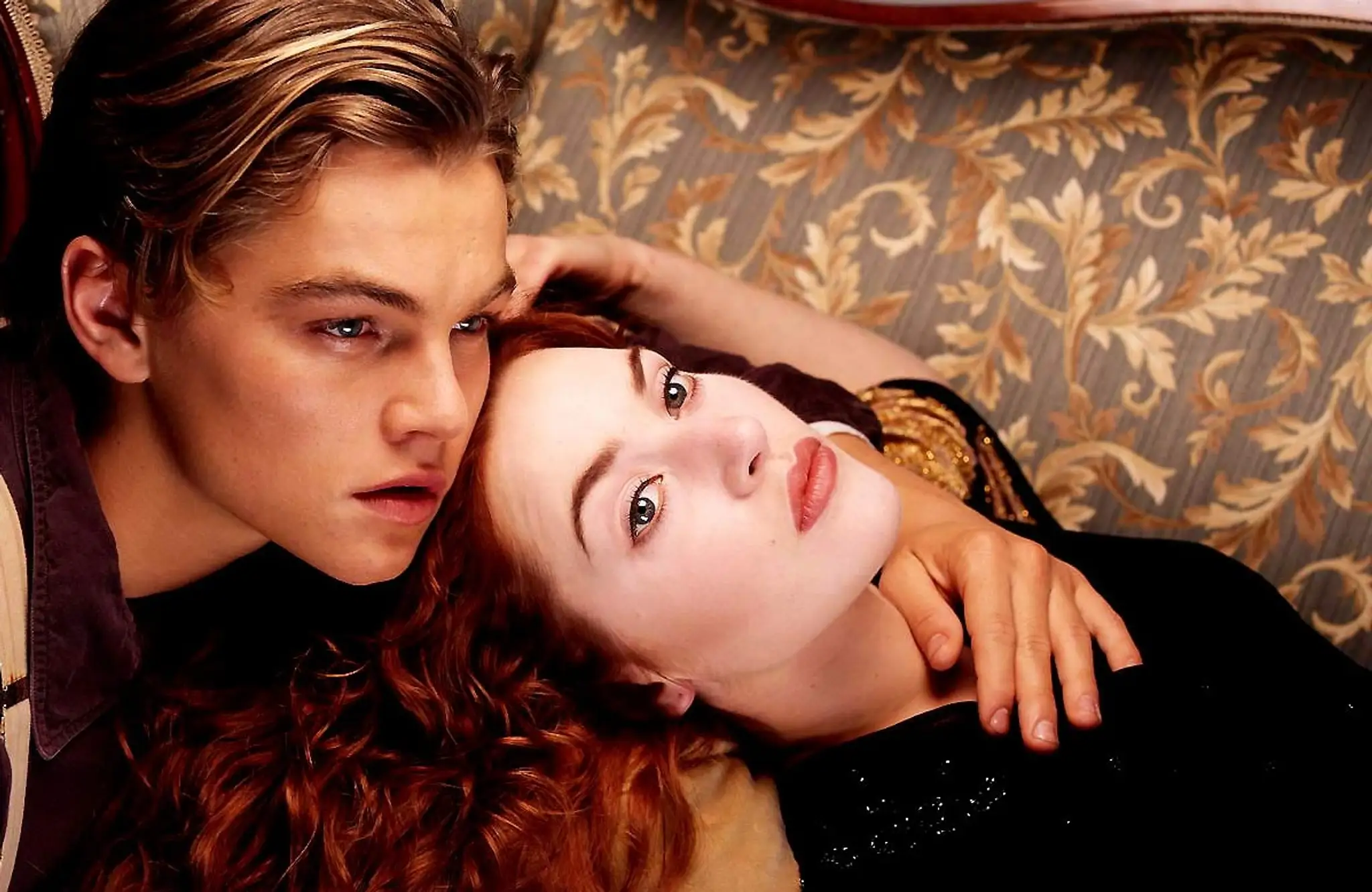 Leonardo DiCaprio a Kate Winslet vo filme Titanic