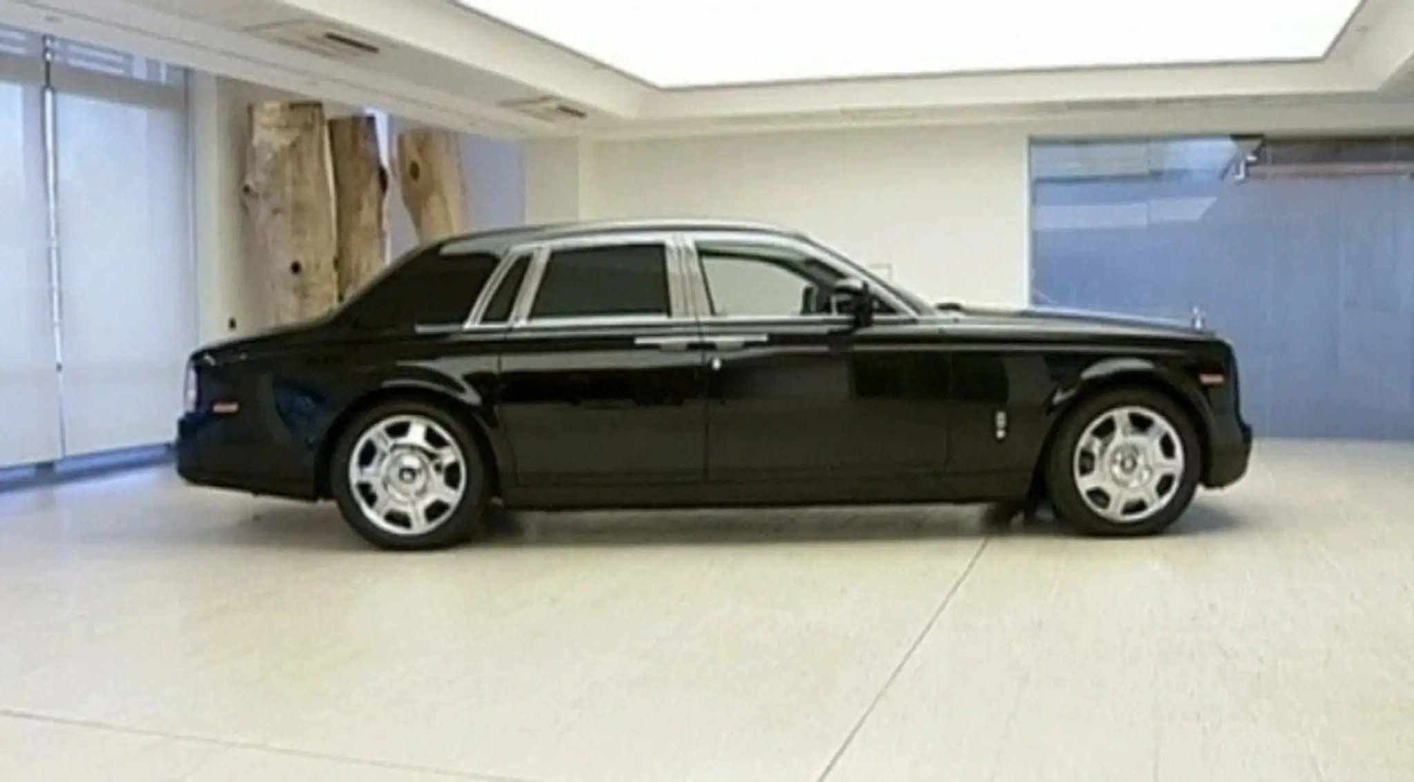 Rolls Royce.jpg