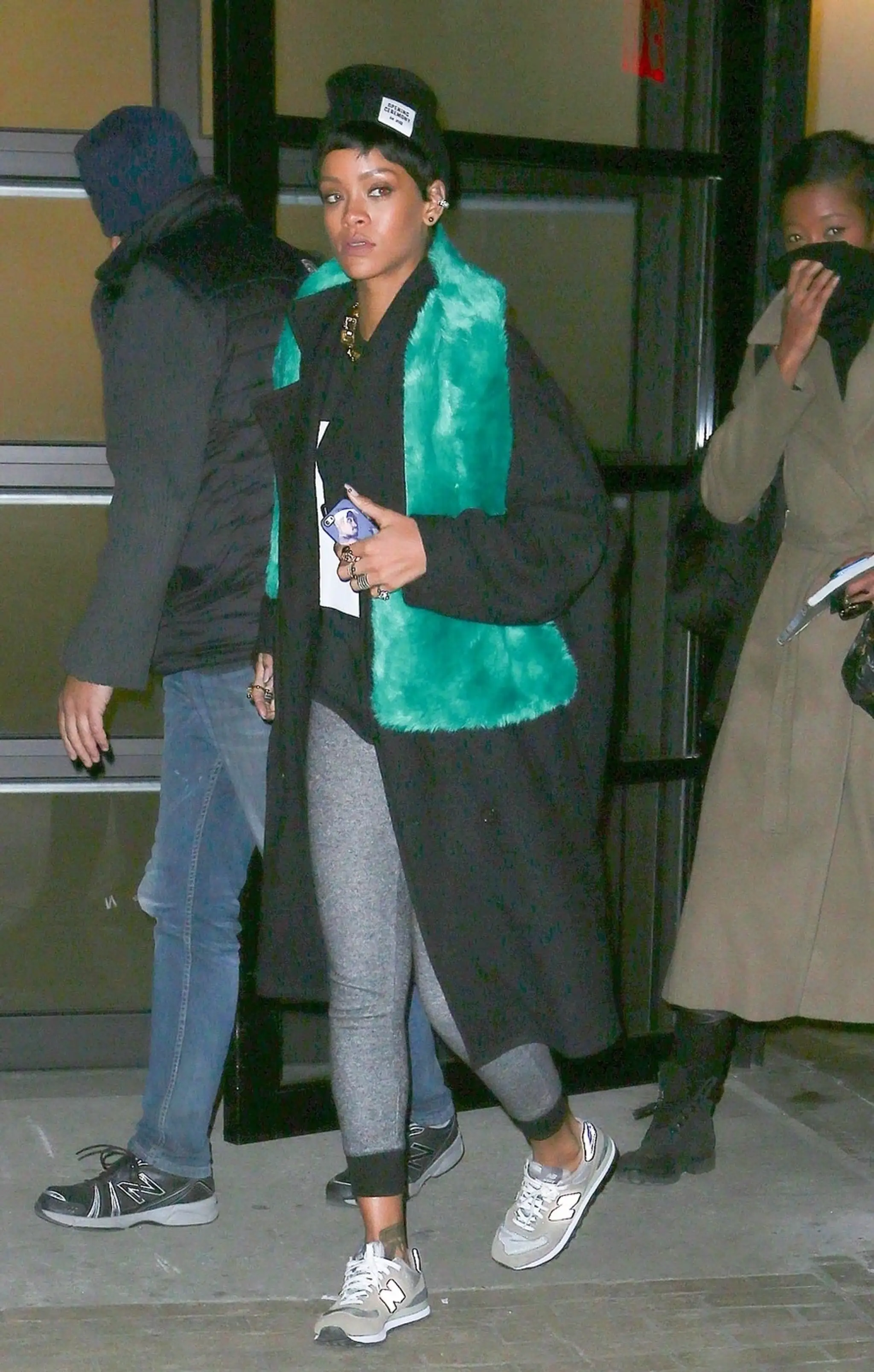 Rihanna si v New Yorku vyšla v teplákoch. 