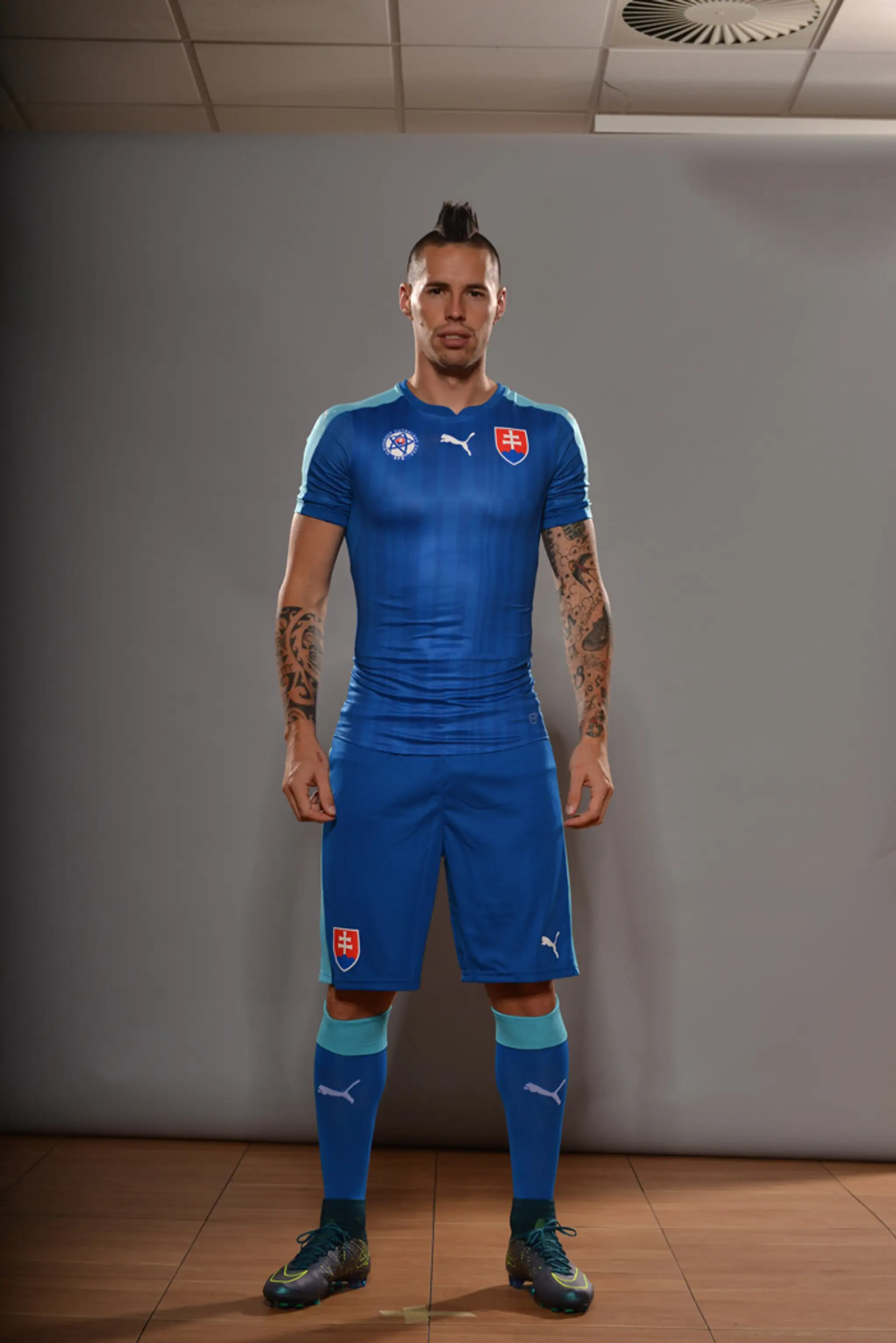 Marek Hamšík v novom reprezentančnom drese pre vonkajšie zápasy.