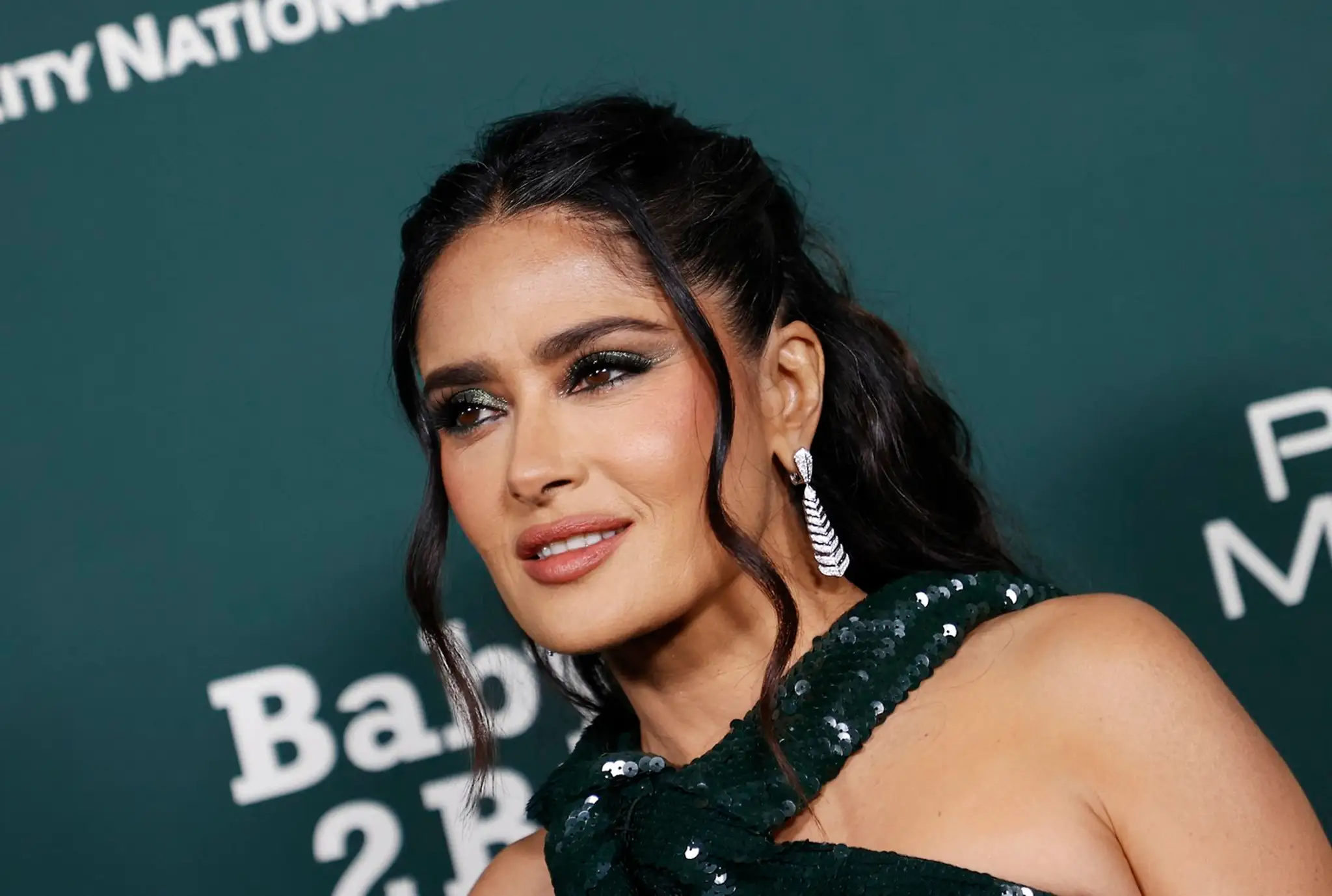 Salma Hayek oslavuje 60 rokov.