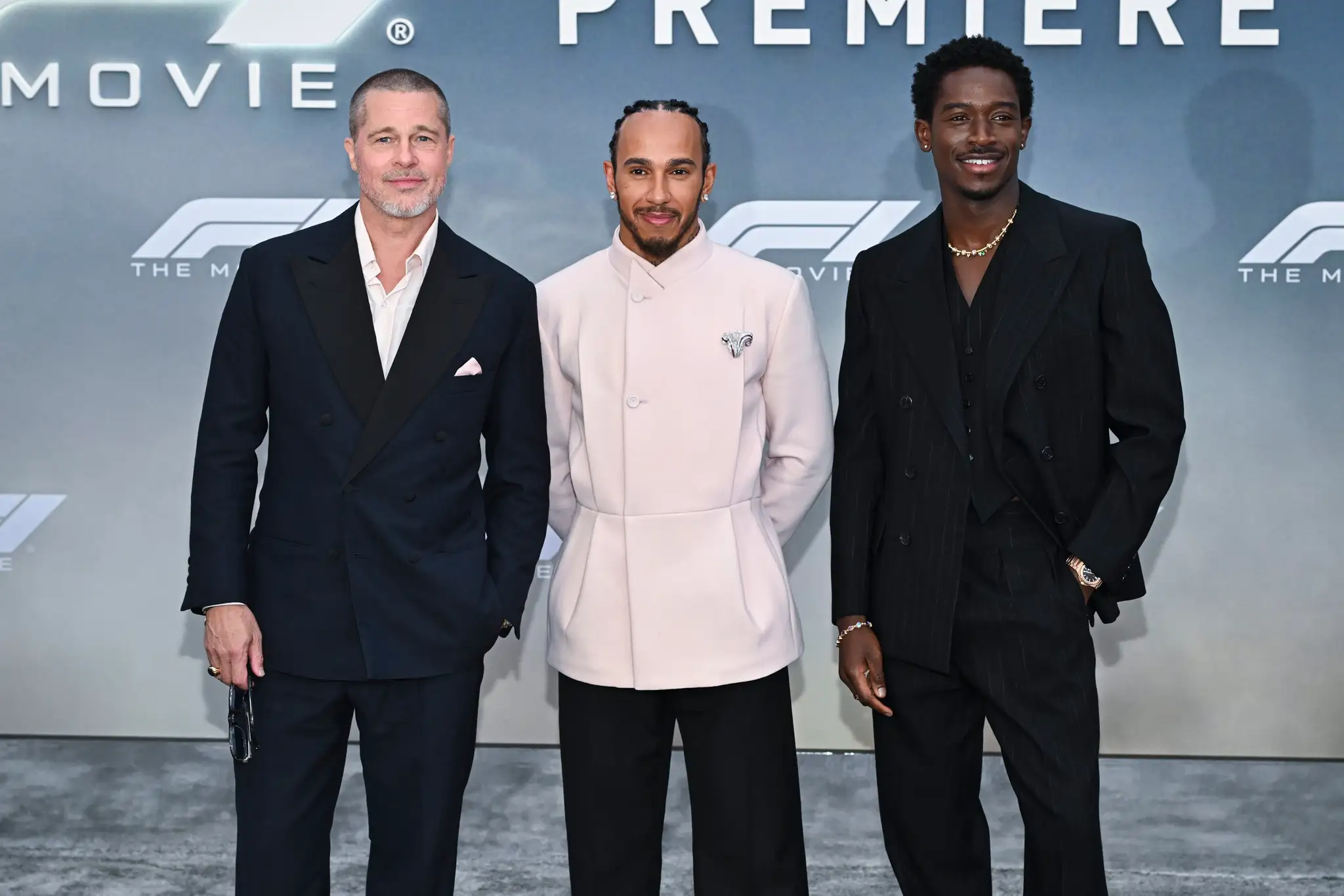 Móda z premiéry filmu F1 v New Yorku: Brad Pitt žiaril po boku exotickej partnerky