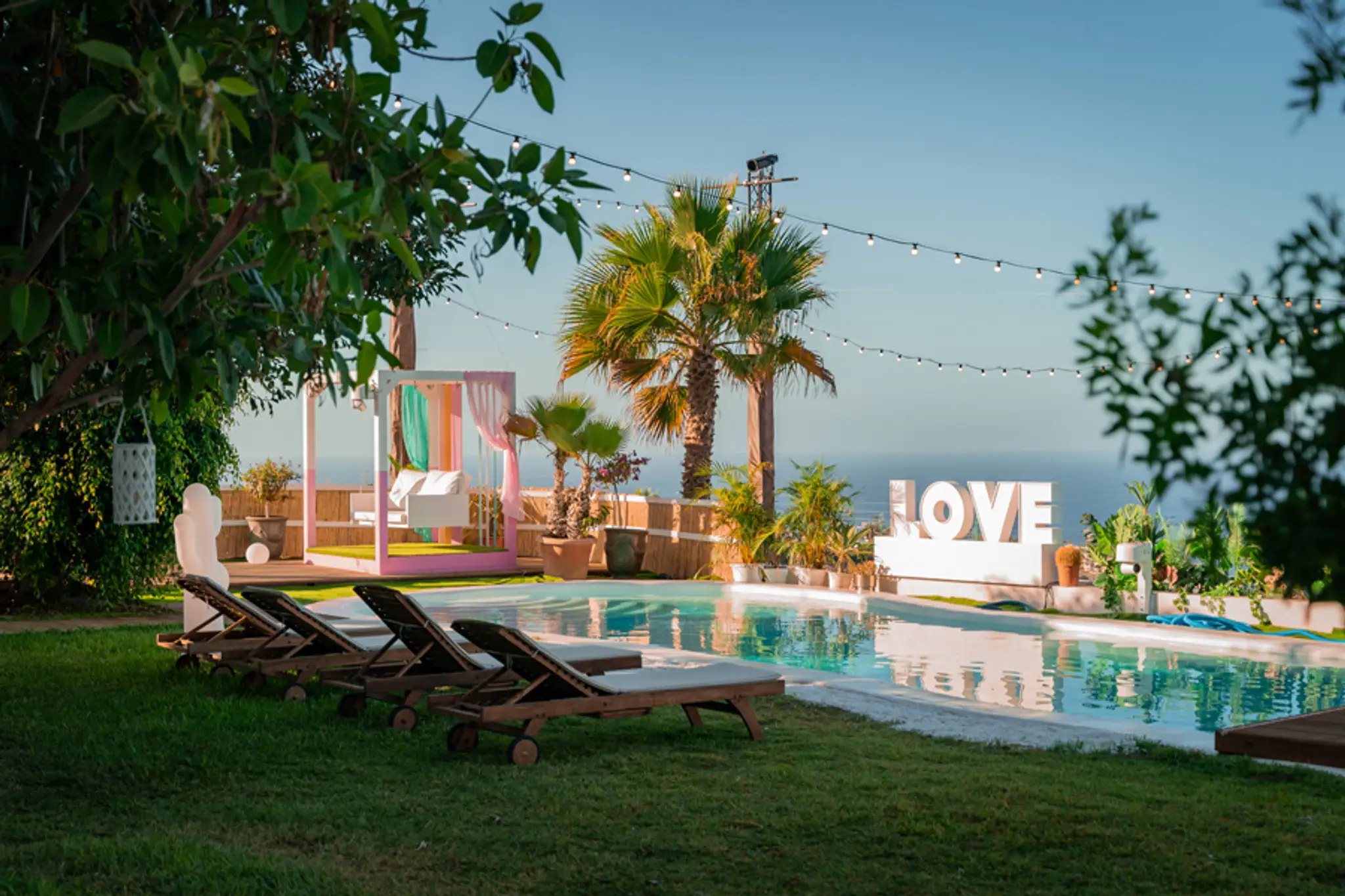 Exkluzívne zábery ešte pred štartom Love Islandu. Pohľad do centra diania