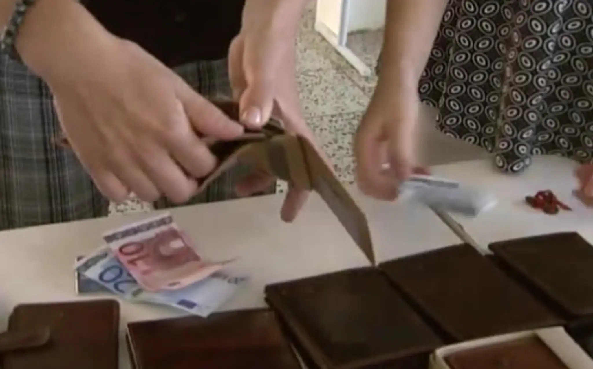 Experiment s peňaženkami