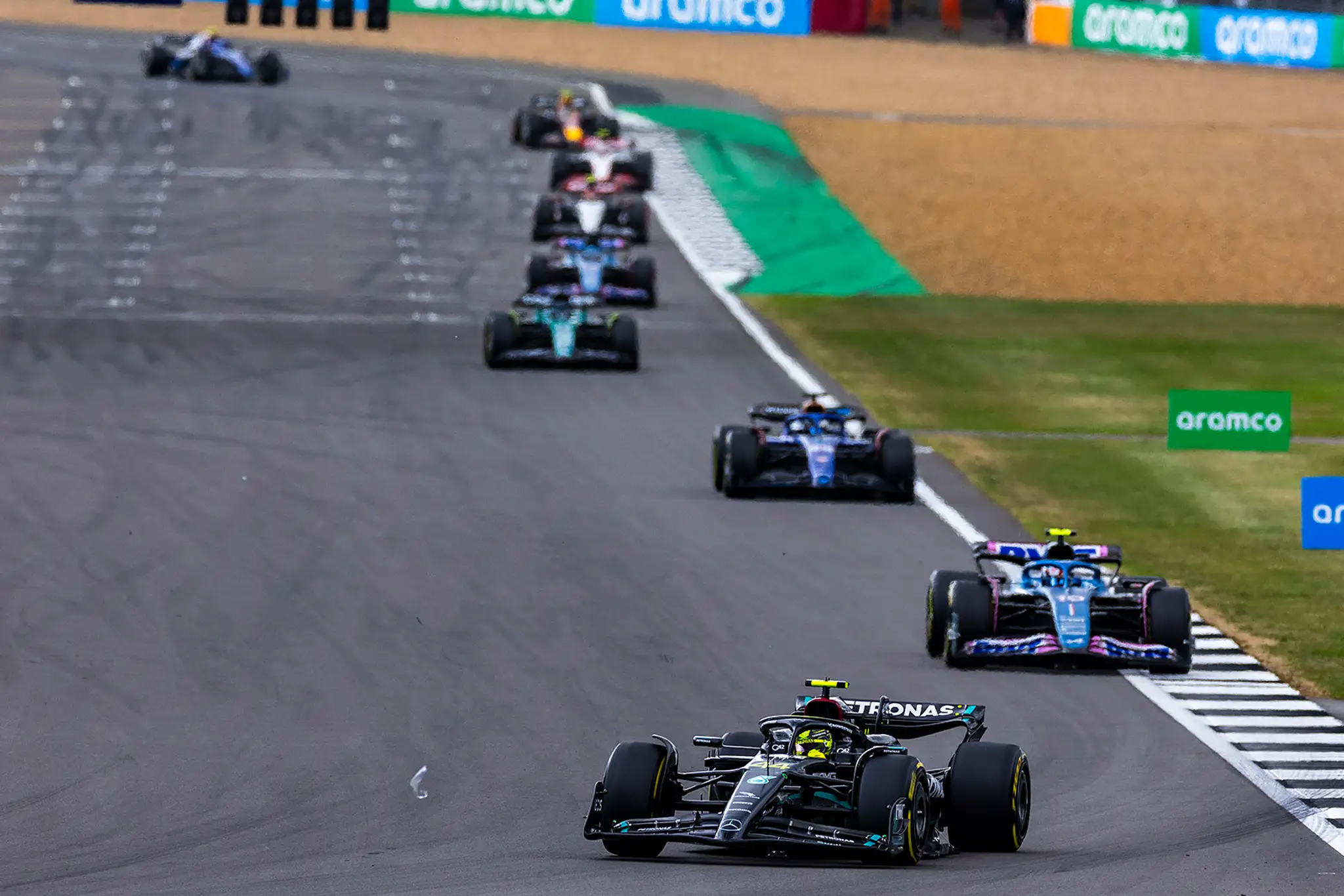 Lewis Hamilton na Mercedese.