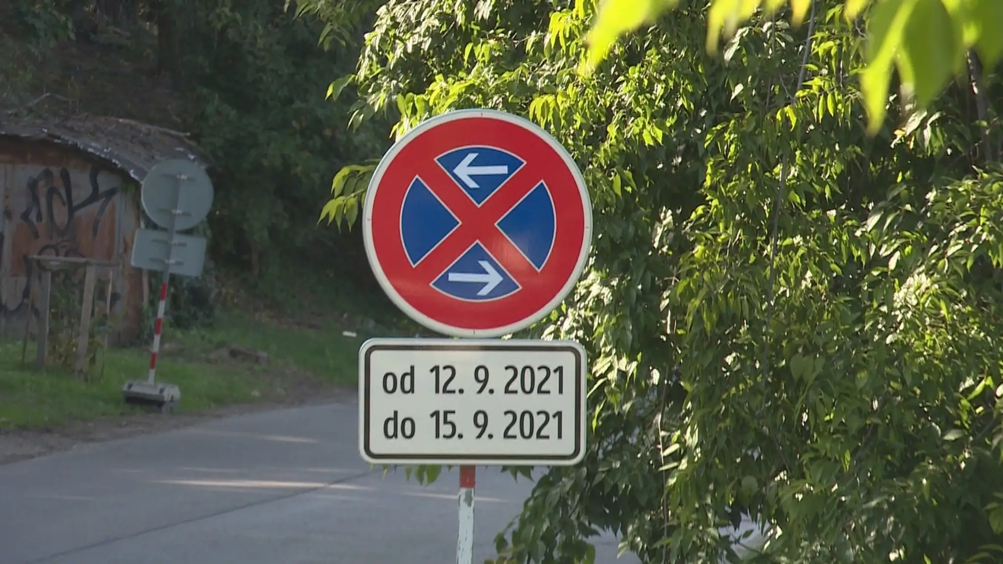 Označenie uzávierky počas návštevy pápeža.