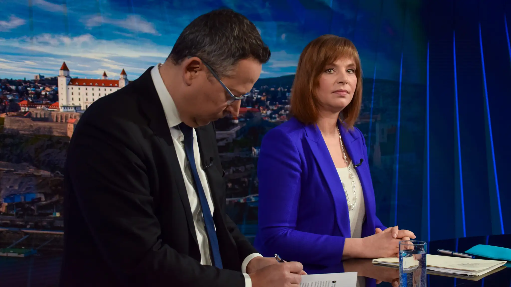 Veronika Remišová a Ladislav Kamenický v Na telo.