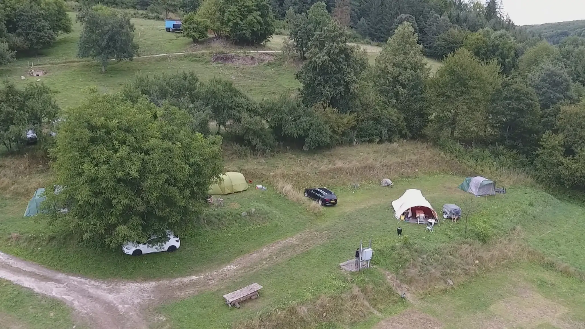 Kemp v Zaježovej.
