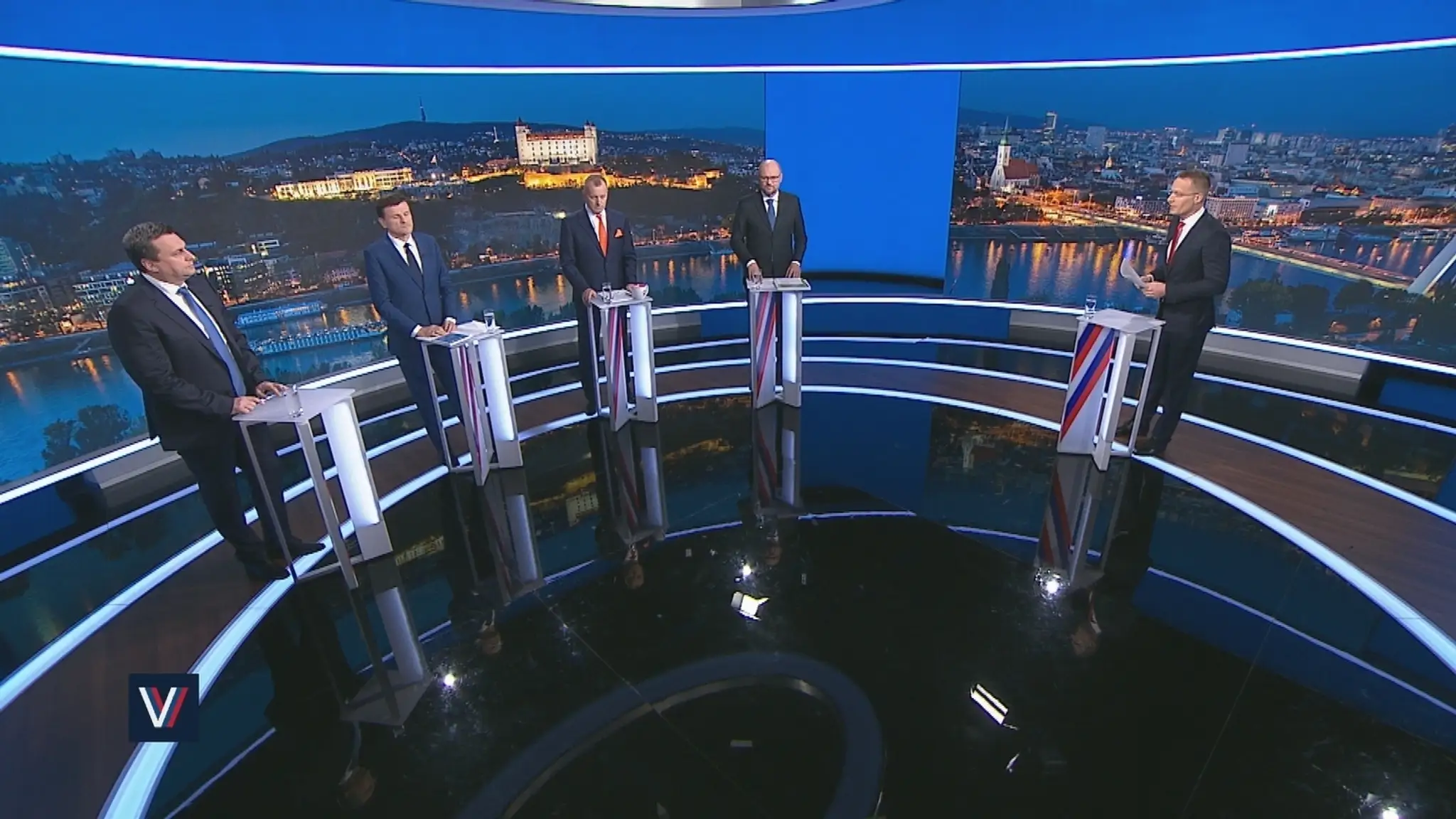 Kouč Kolína Horst Heldt v dueli na pôde Herthy Berlín.