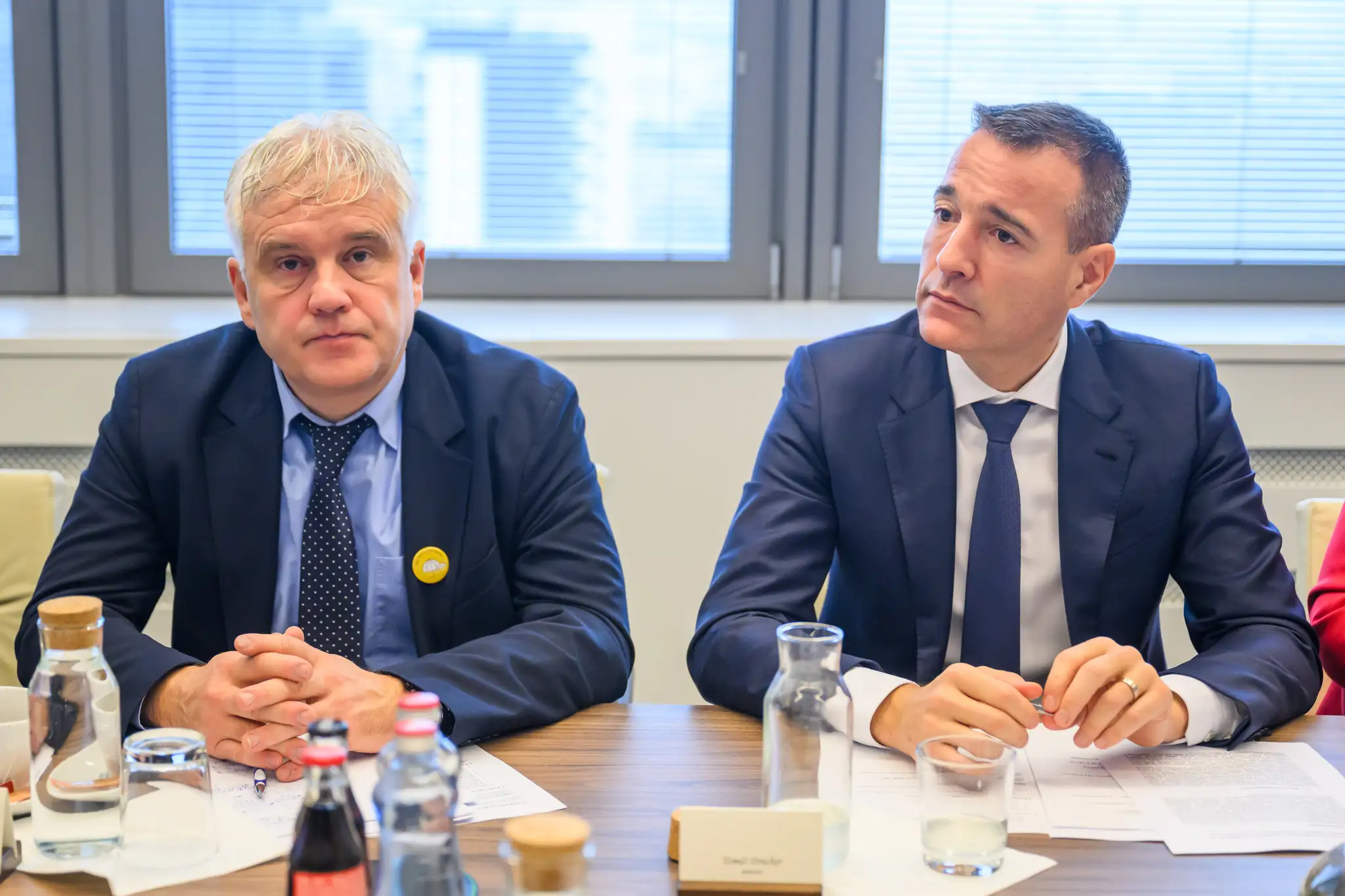 Komisár pre deti Jozef Mikloško a minister školstva, vedy, výskumu, vývoja a mládeže SR Tomáš Drucker.