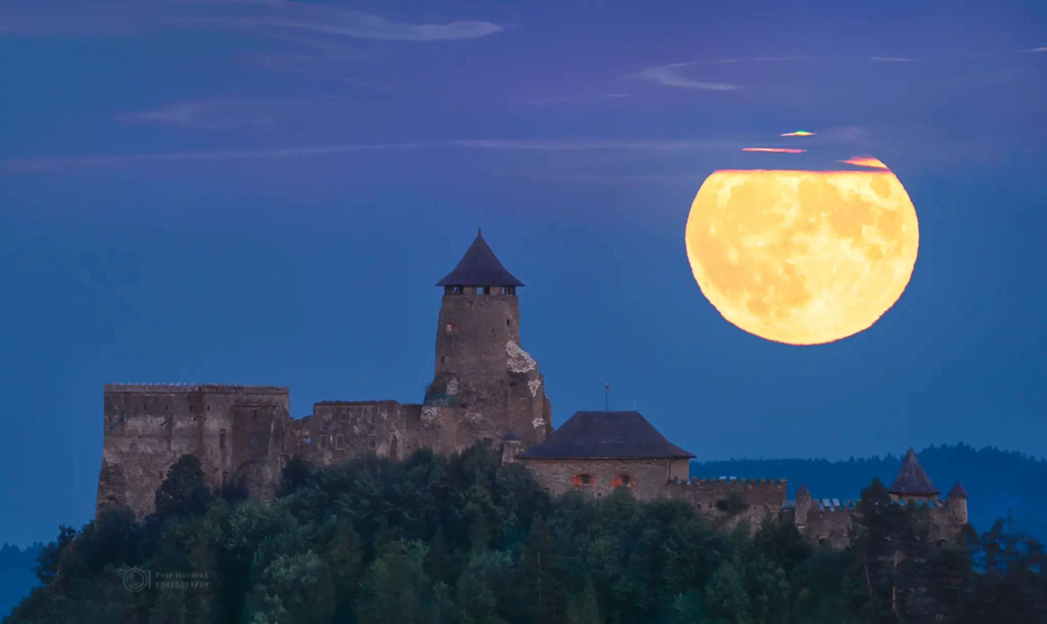 Fotografia dňa NASA. Superspln za Ľubovnianskym hradom