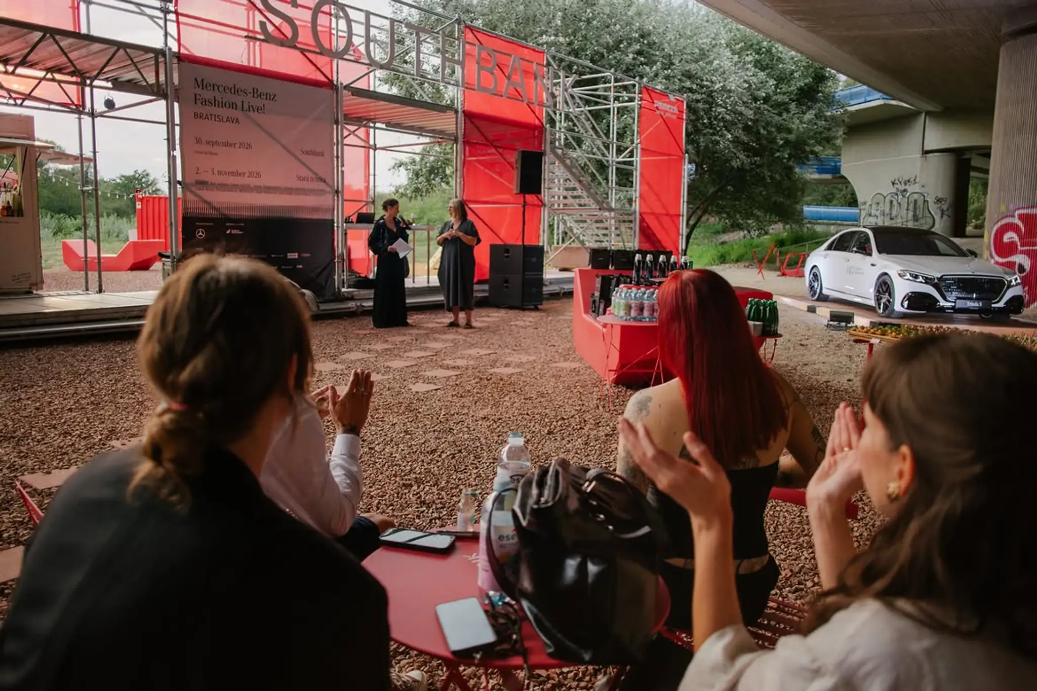 Fashion Live! prichádza opäť s horúcimi novinkami.