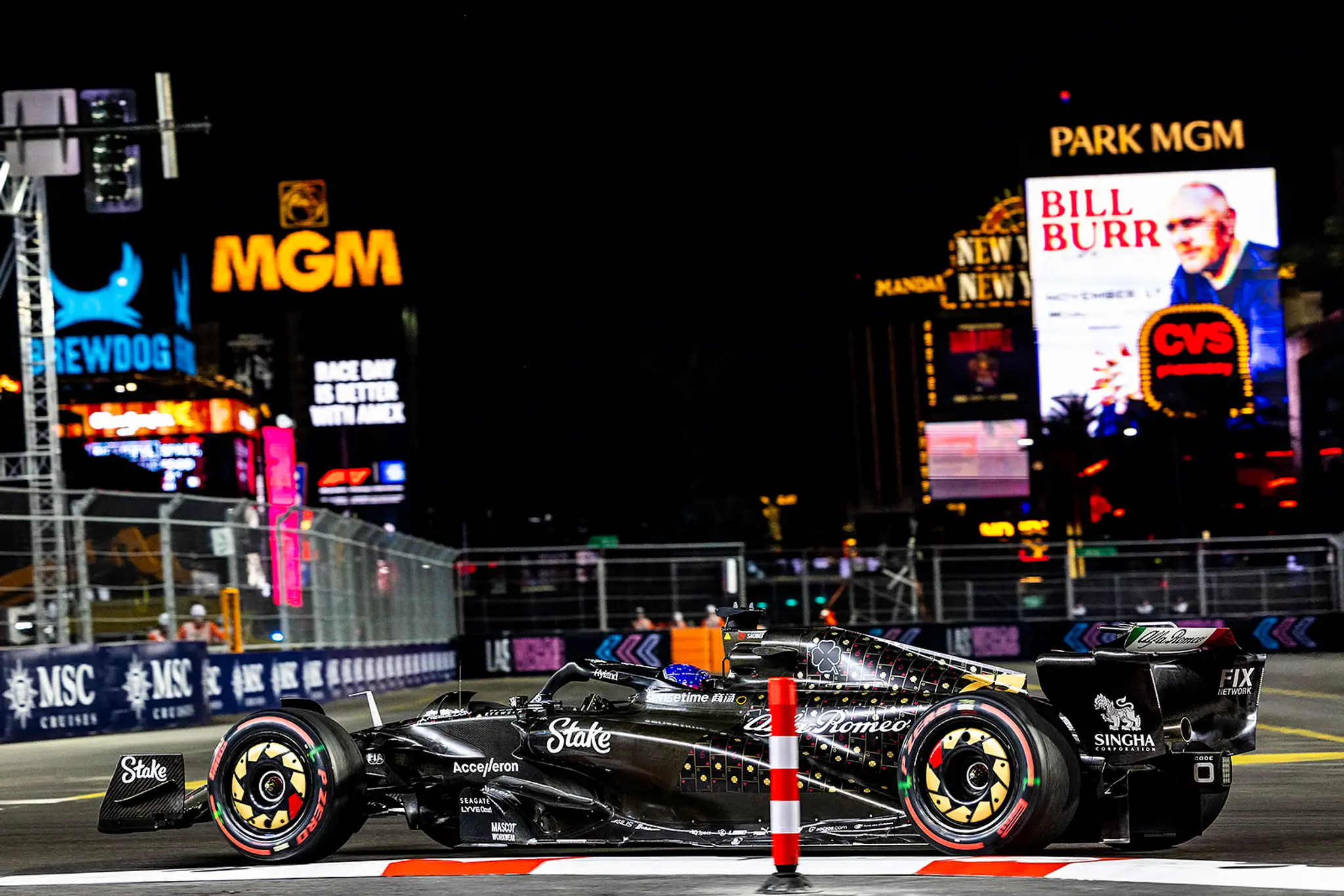 Monopost Valtteriho Bottasa.