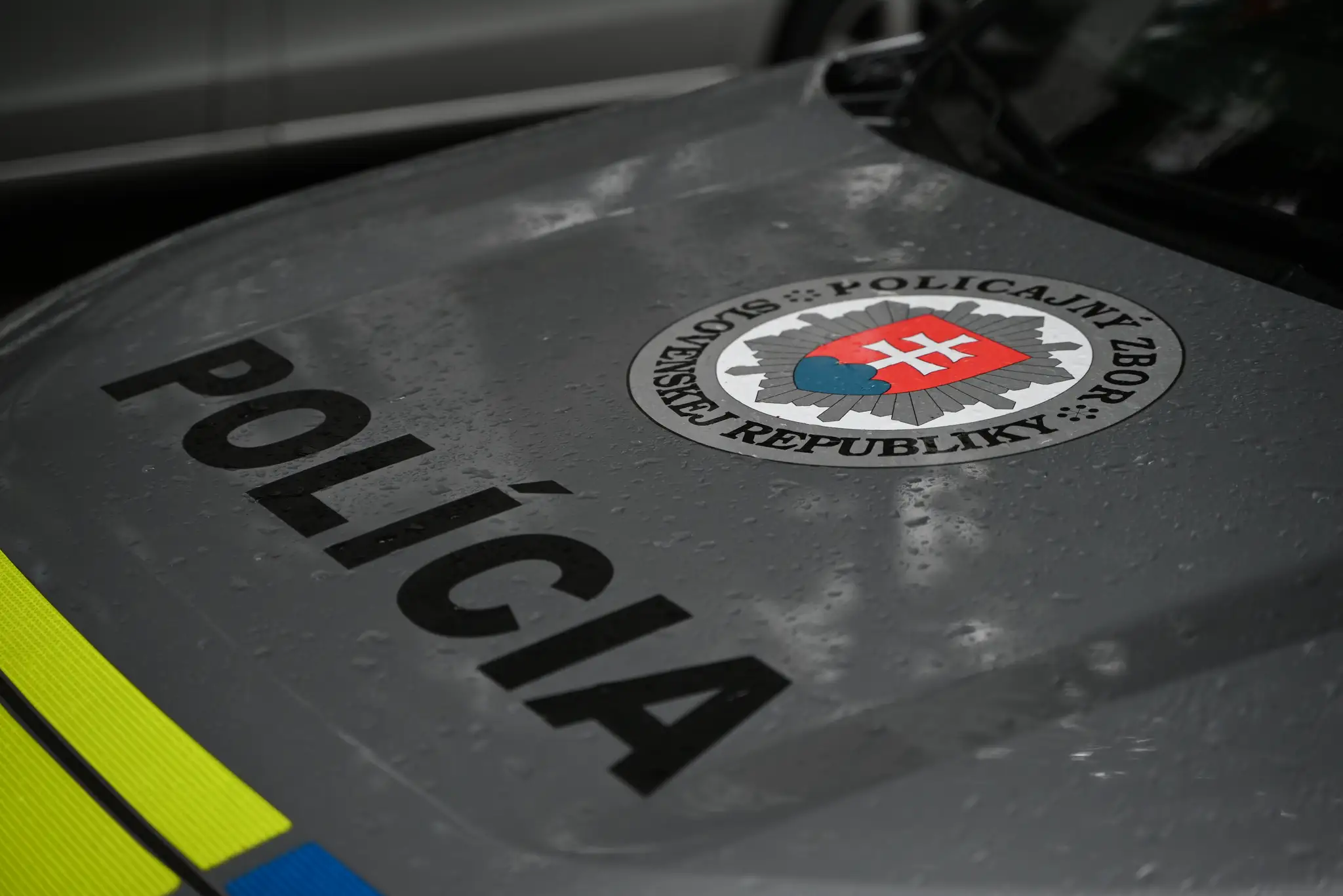 Polícia, policajné auto. Ilustračná snímka