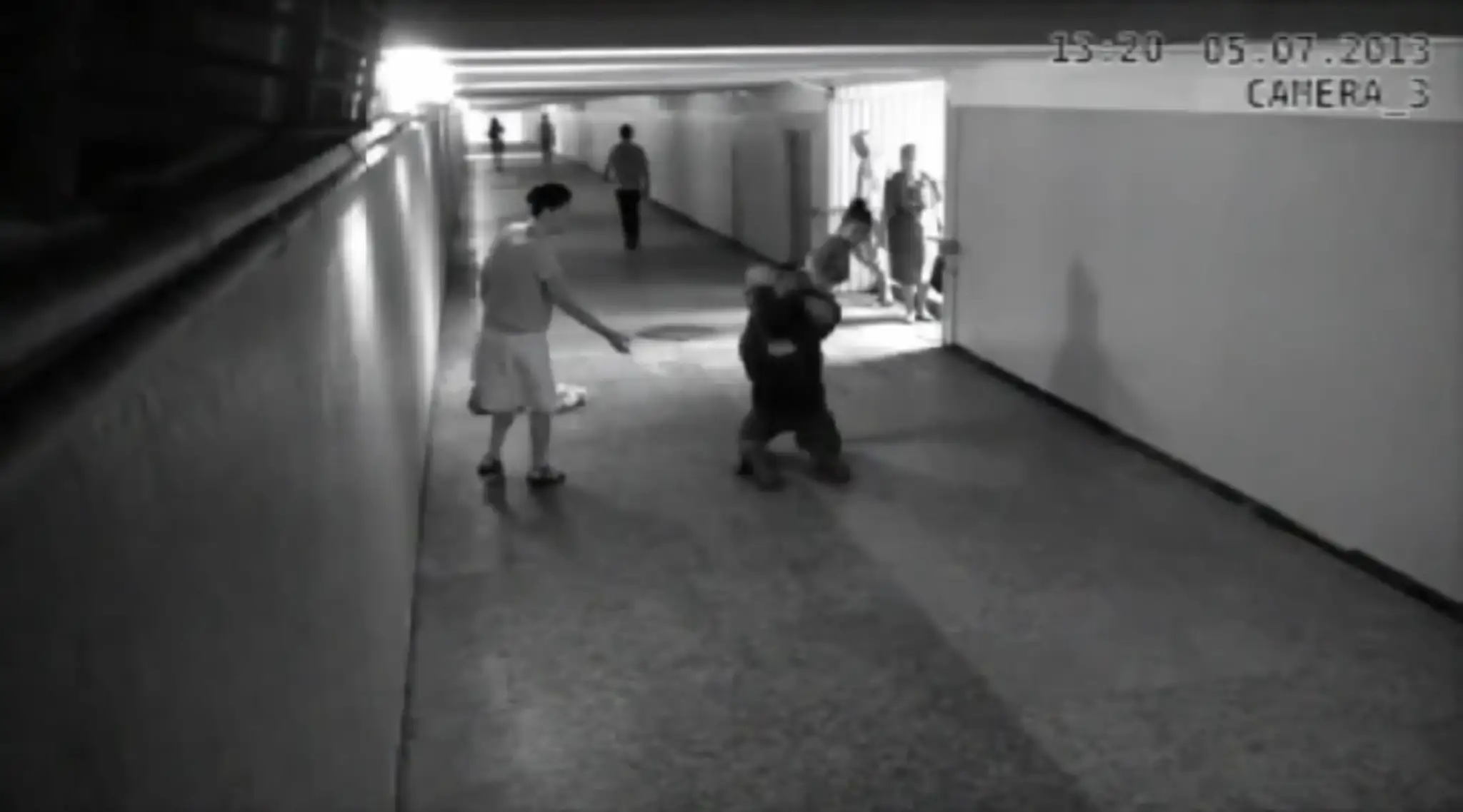 Žena dala mužovi lekciu z karate