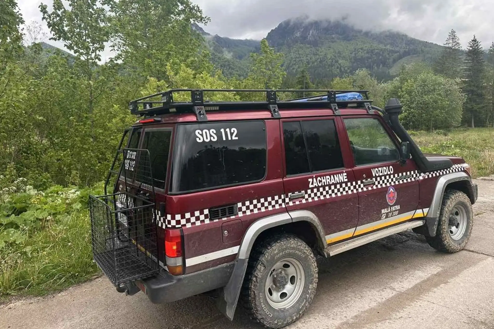 Na snímke záchranné vozidlo OS HZS Malá Fatra.