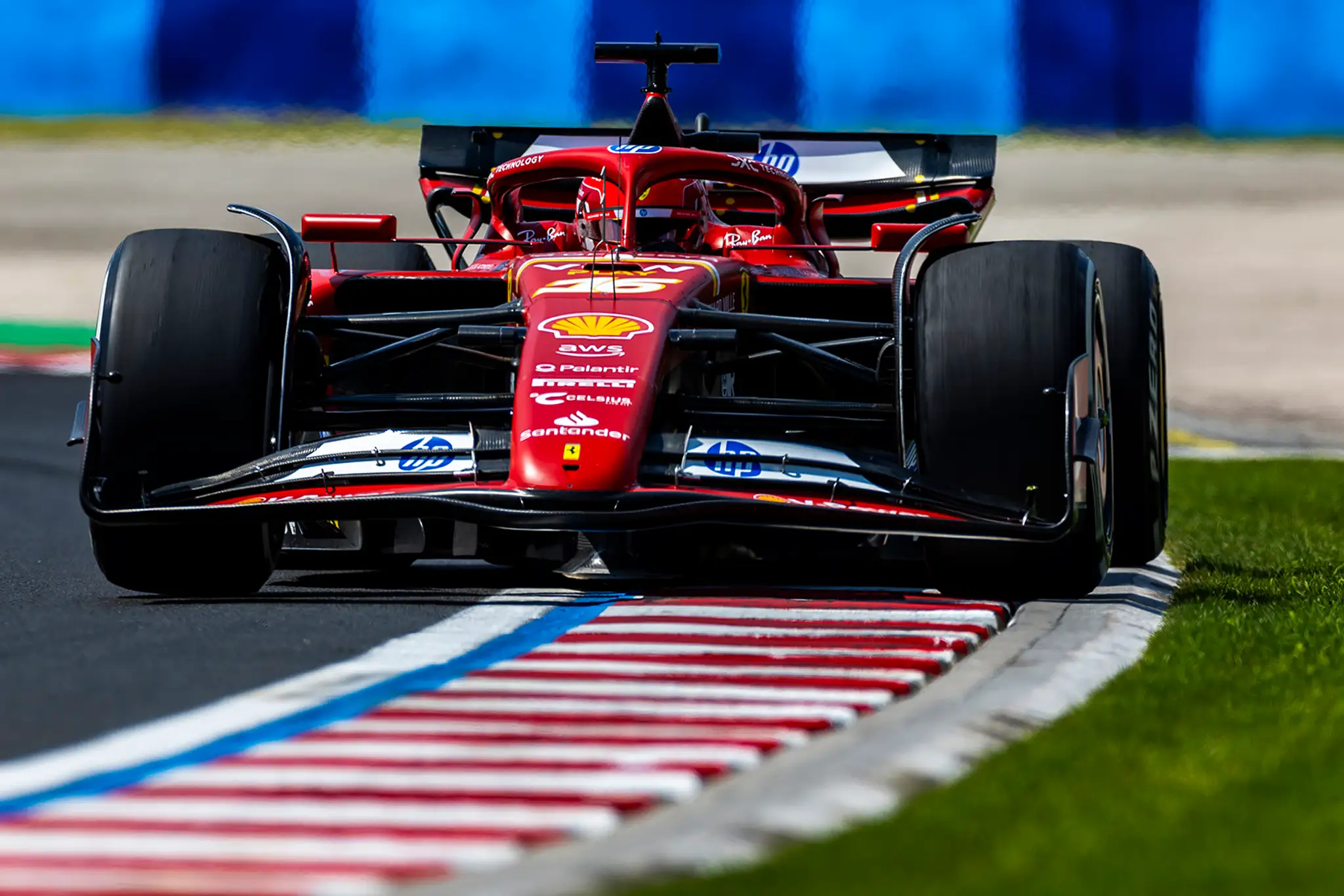 Charles Leclerc na Ferrari.