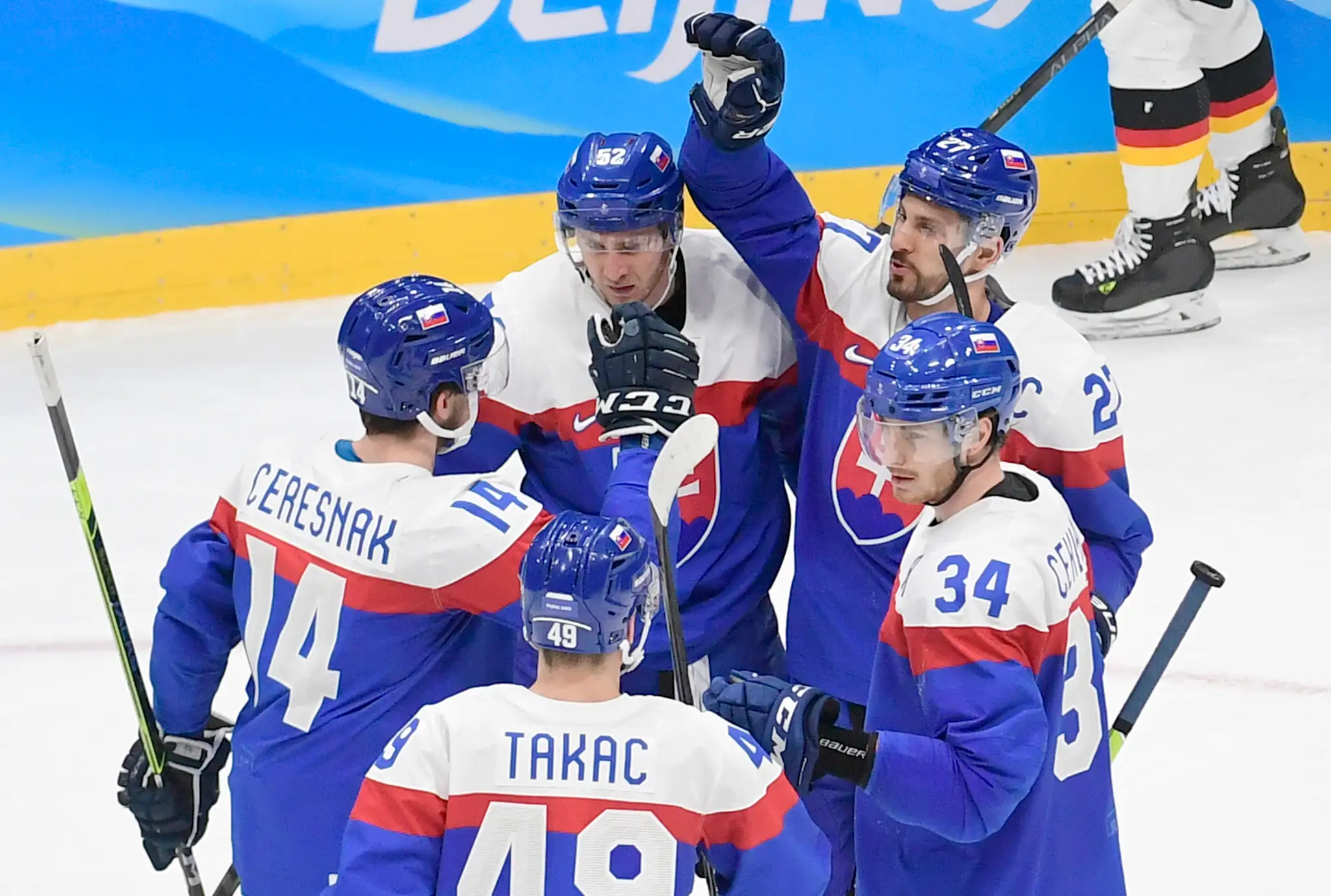 Gólová radosť slovenských hokejistov v kvalifikácii o štvrťfinále ZOH 2022 proti Nemecku.