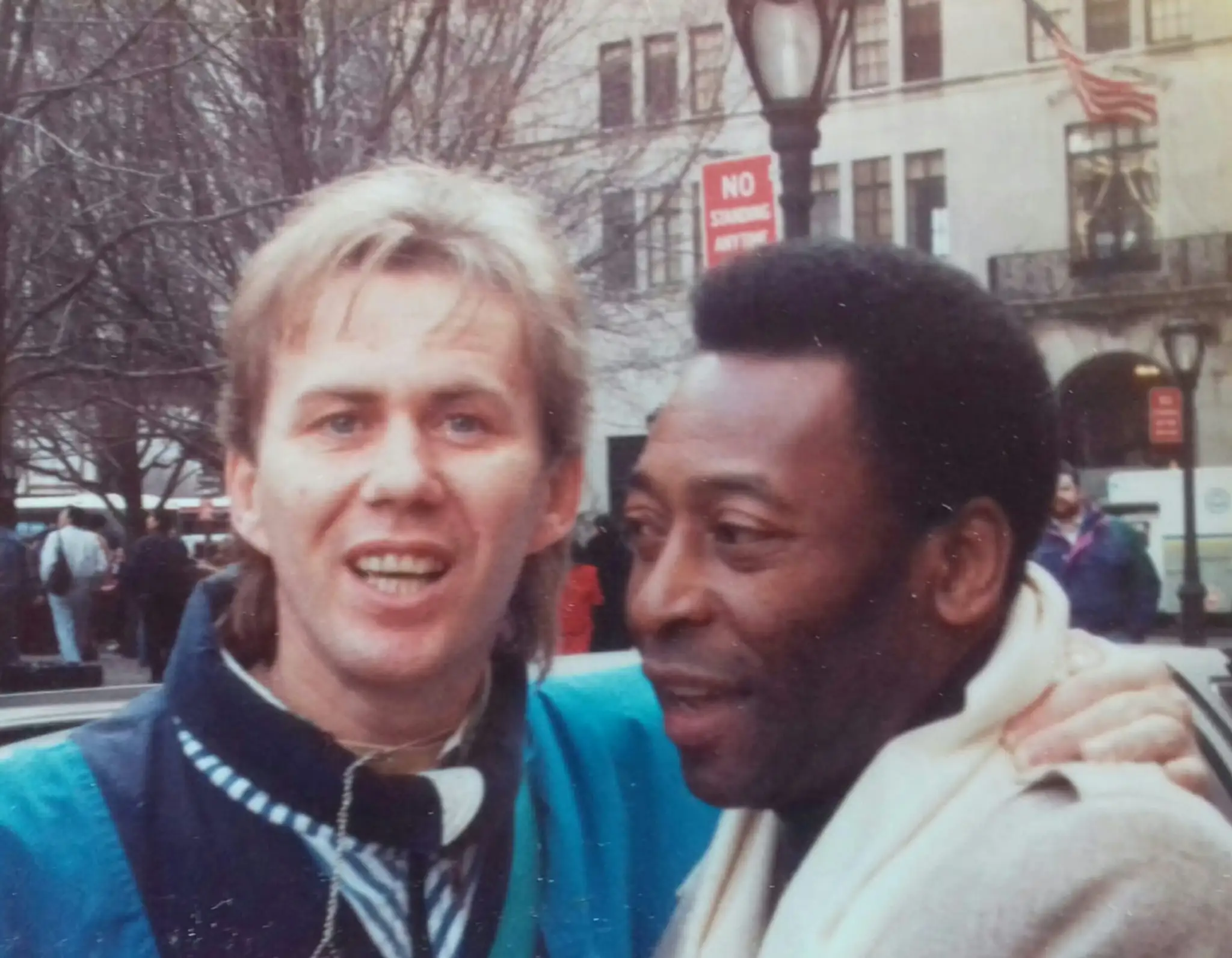 Joe Borbély a kráľ futbalu Pelé.