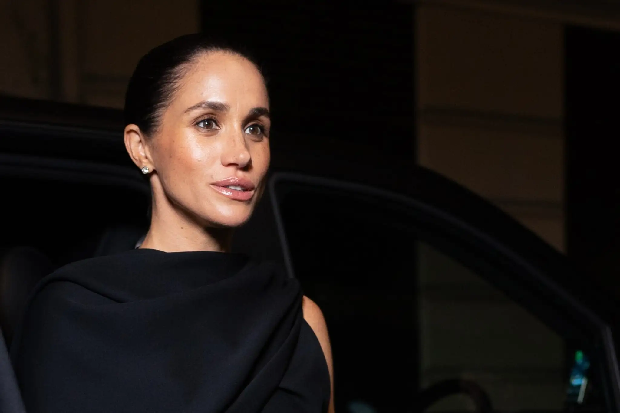 Naozaj to Meghan urobila? Ľudia si v komentároch nedávajú servítky pred ústa