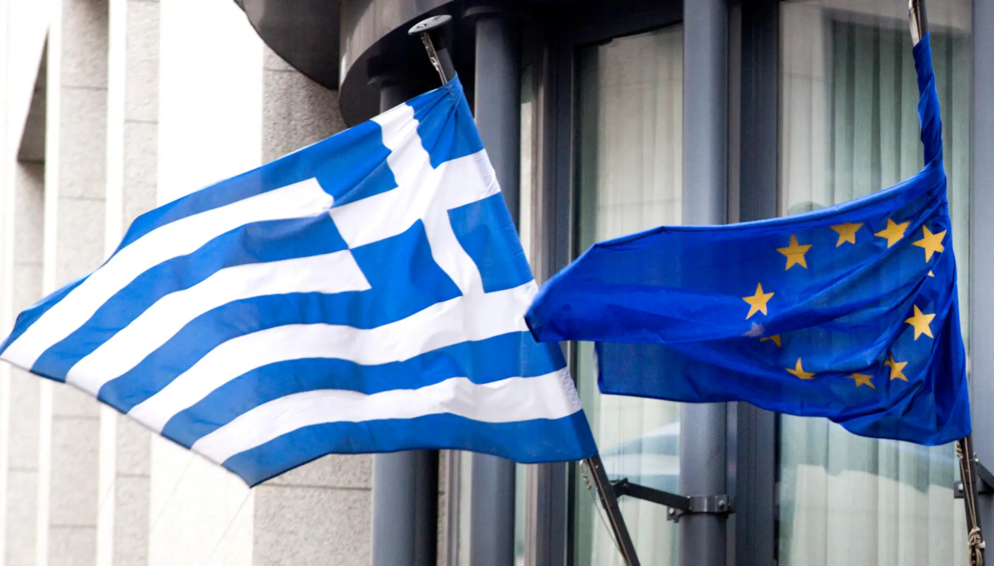 Grécka vlajka a vlajka Európskej únie
