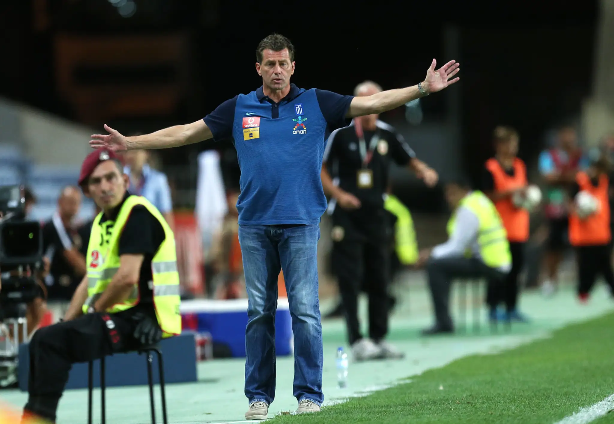 Kouč Grécka Michael Skibbe počas kvalifikácie MS 2018 na pôde Gibraltáru.