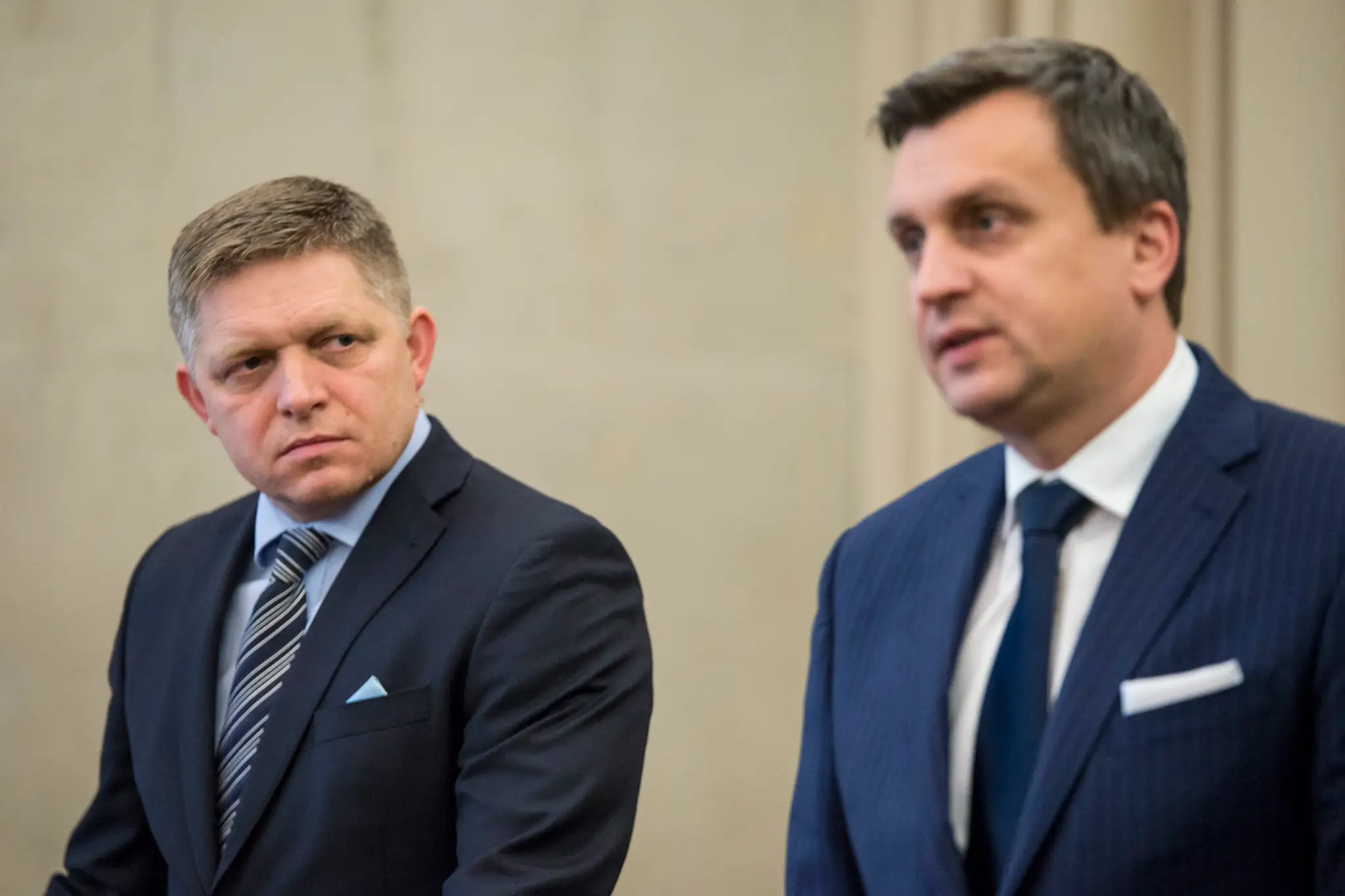 Na snímke predseda NR SR a predseda SNS Andrej Danko a premiér a predseda Smer-SD Robert Fico.