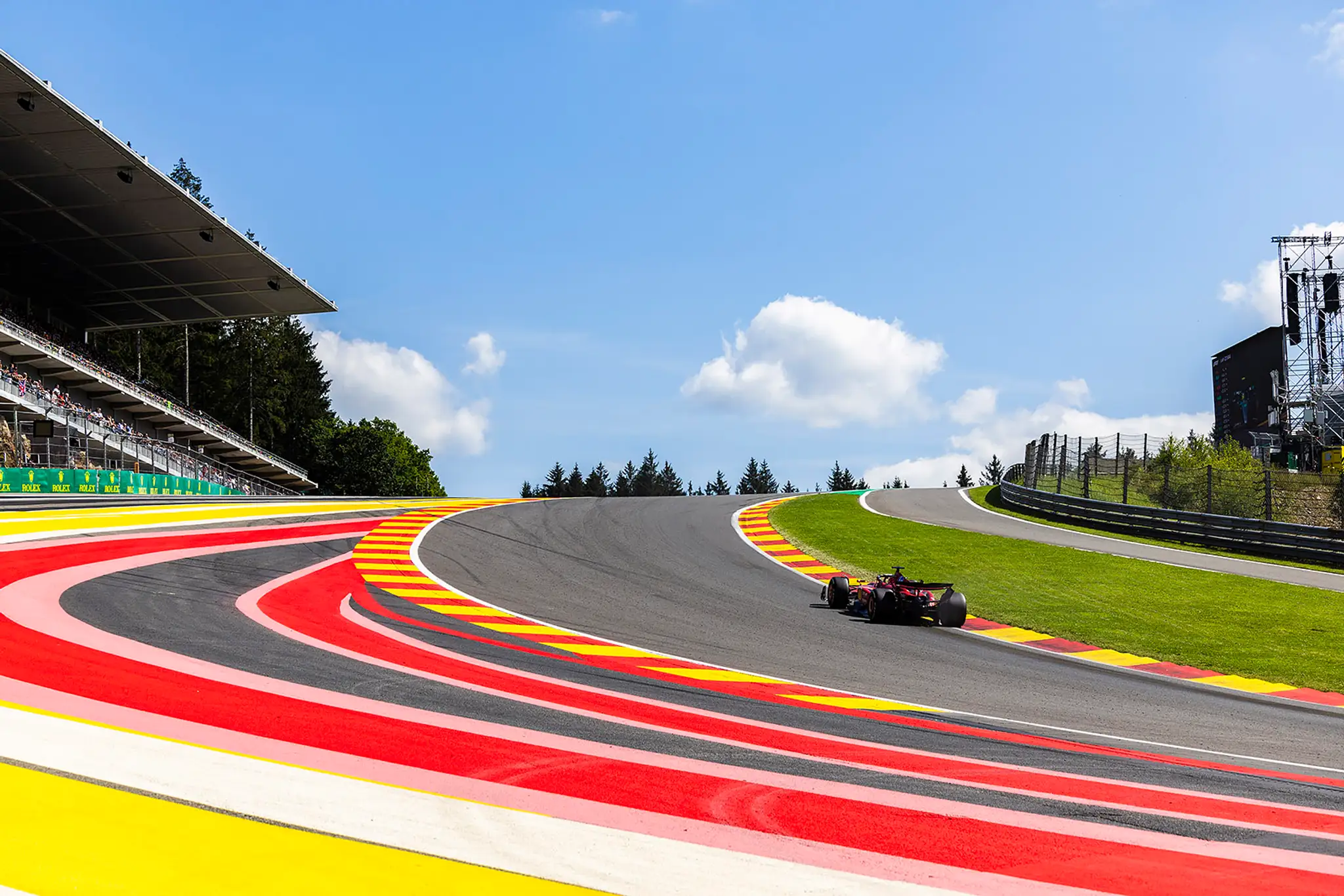 Charles Leclerc na trati VC Belgicka.