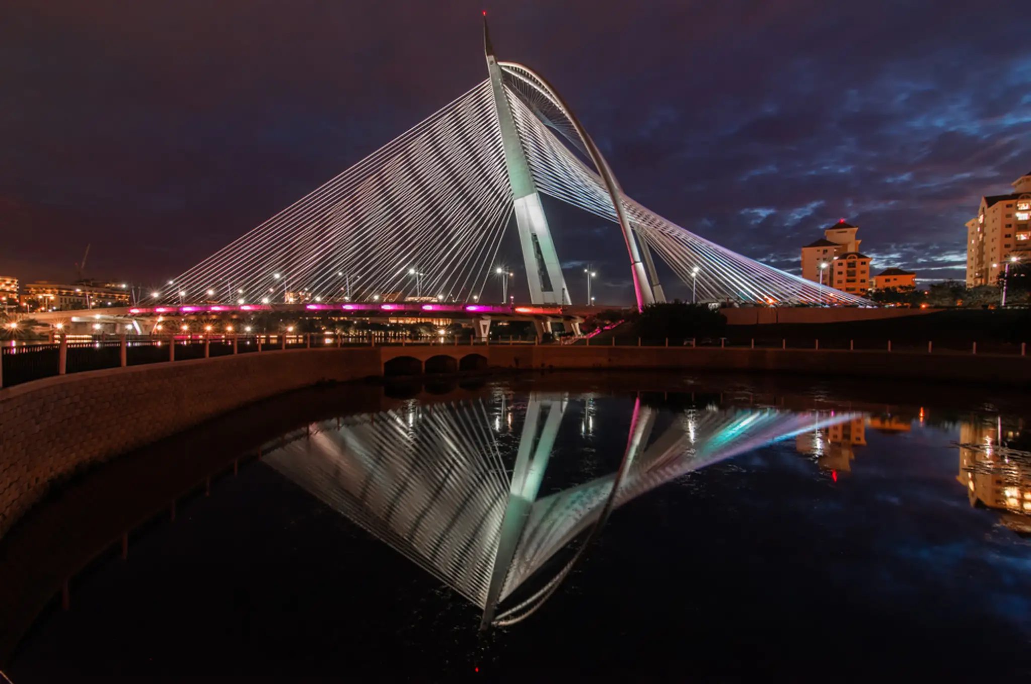 Sheikh Zayed Bridge (Spojené arabské emiráty)