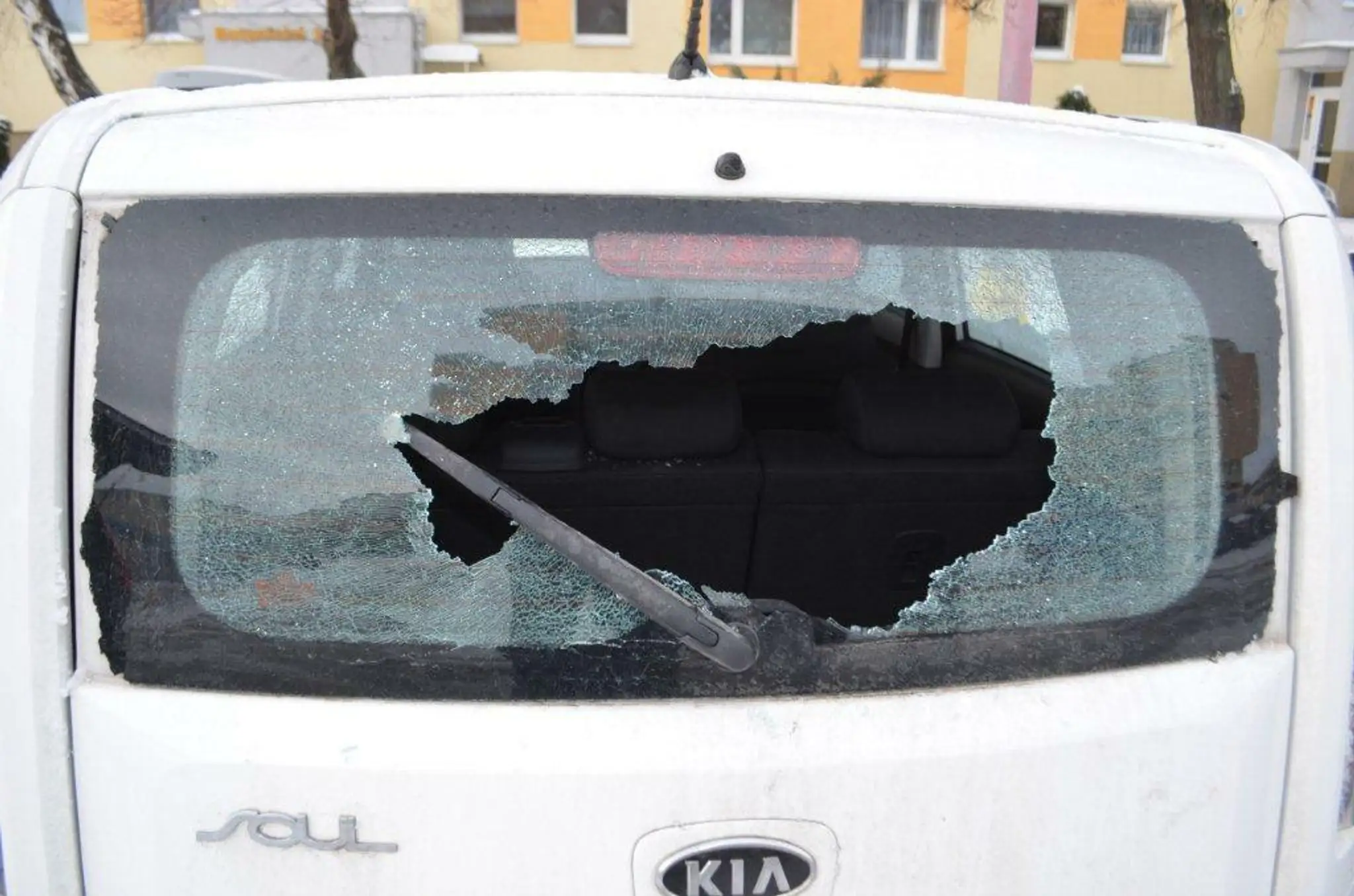 rozbite auto.jpg