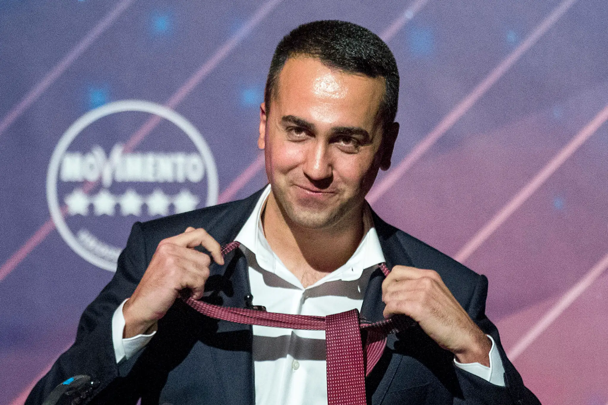 Jon Hamm ako vyšetrovateľ FBI Tom Shaw